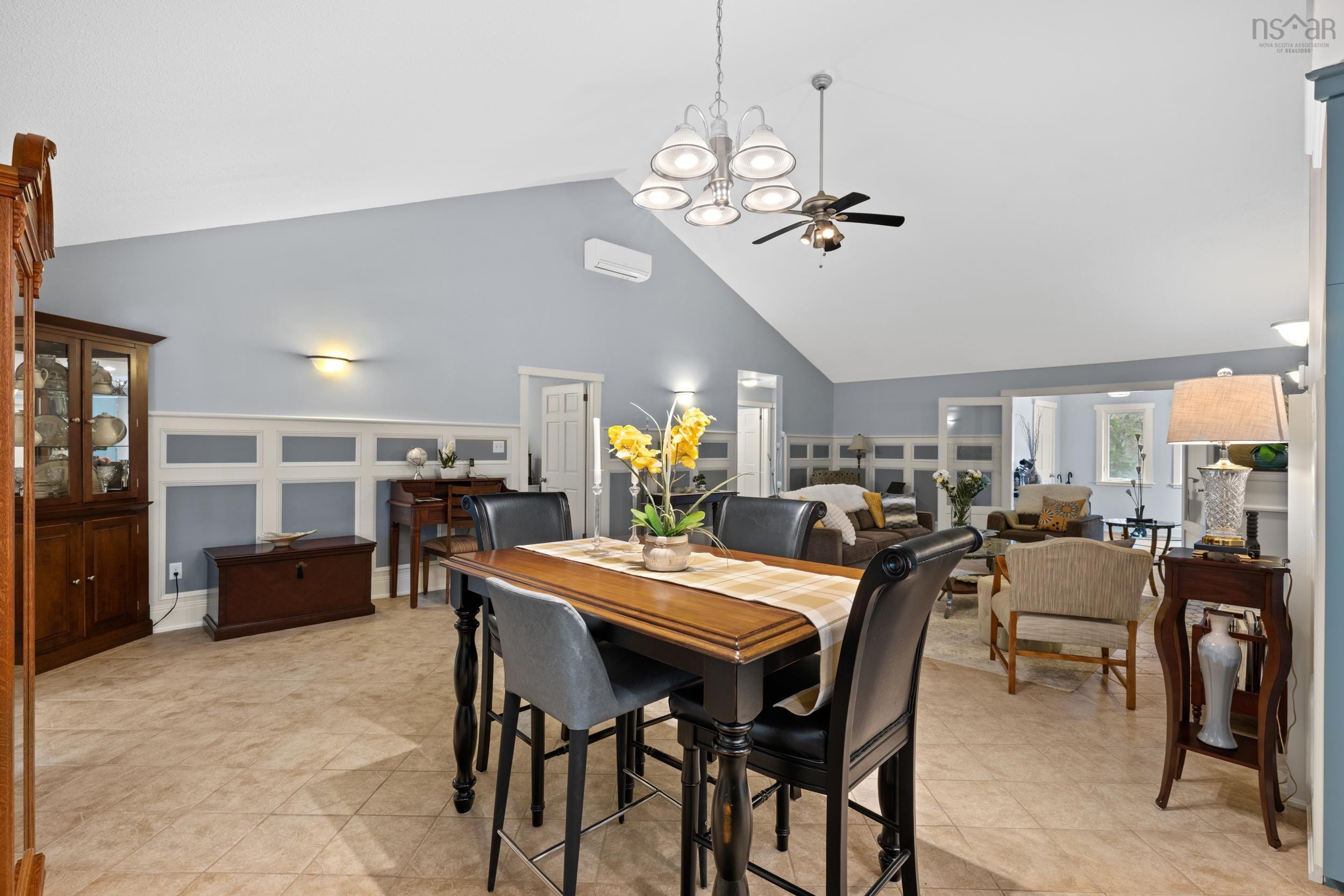 $1,099,000.00: 532 Oakland Road, Indian Point