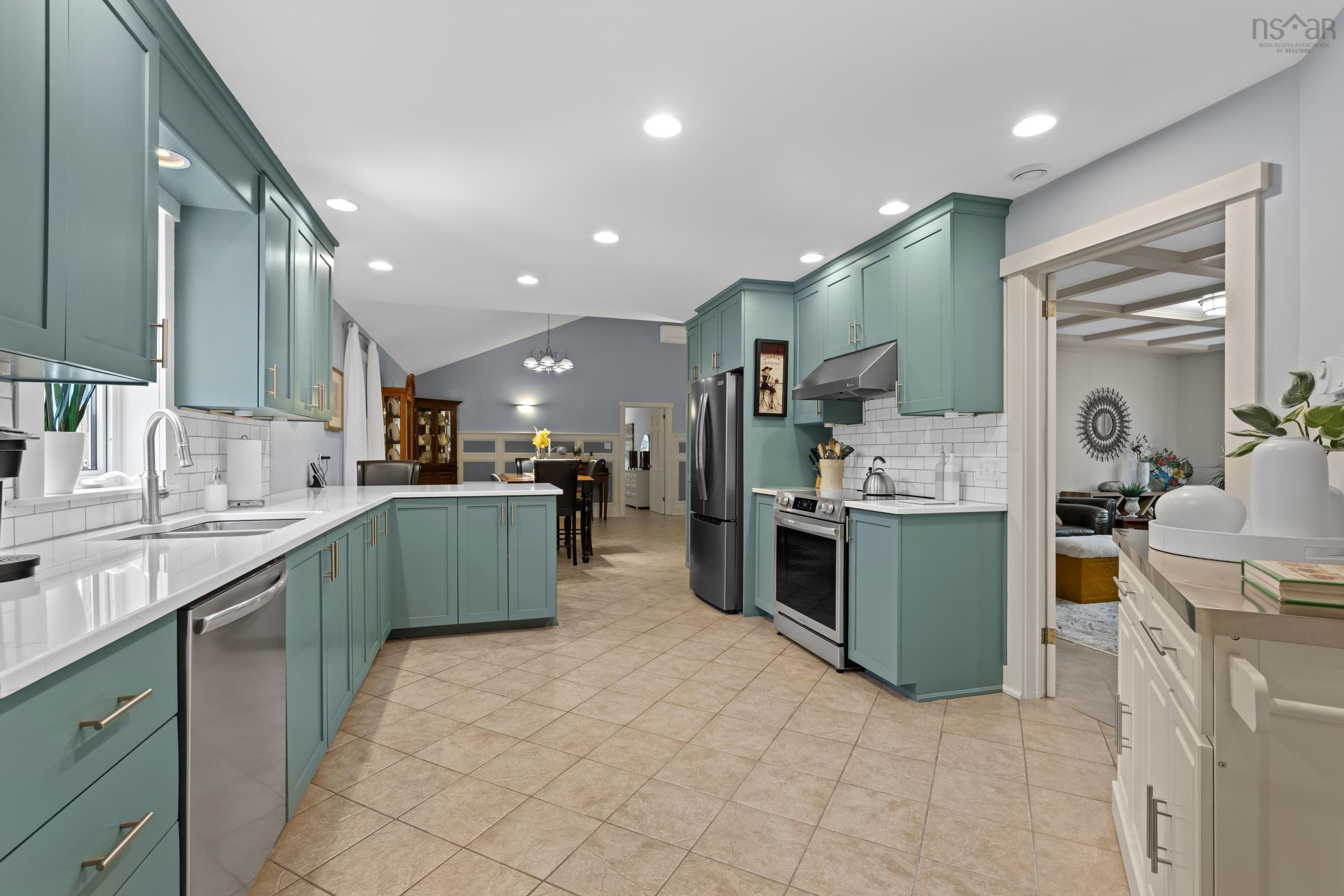 $1,099,000.00: 532 Oakland Road, Indian Point