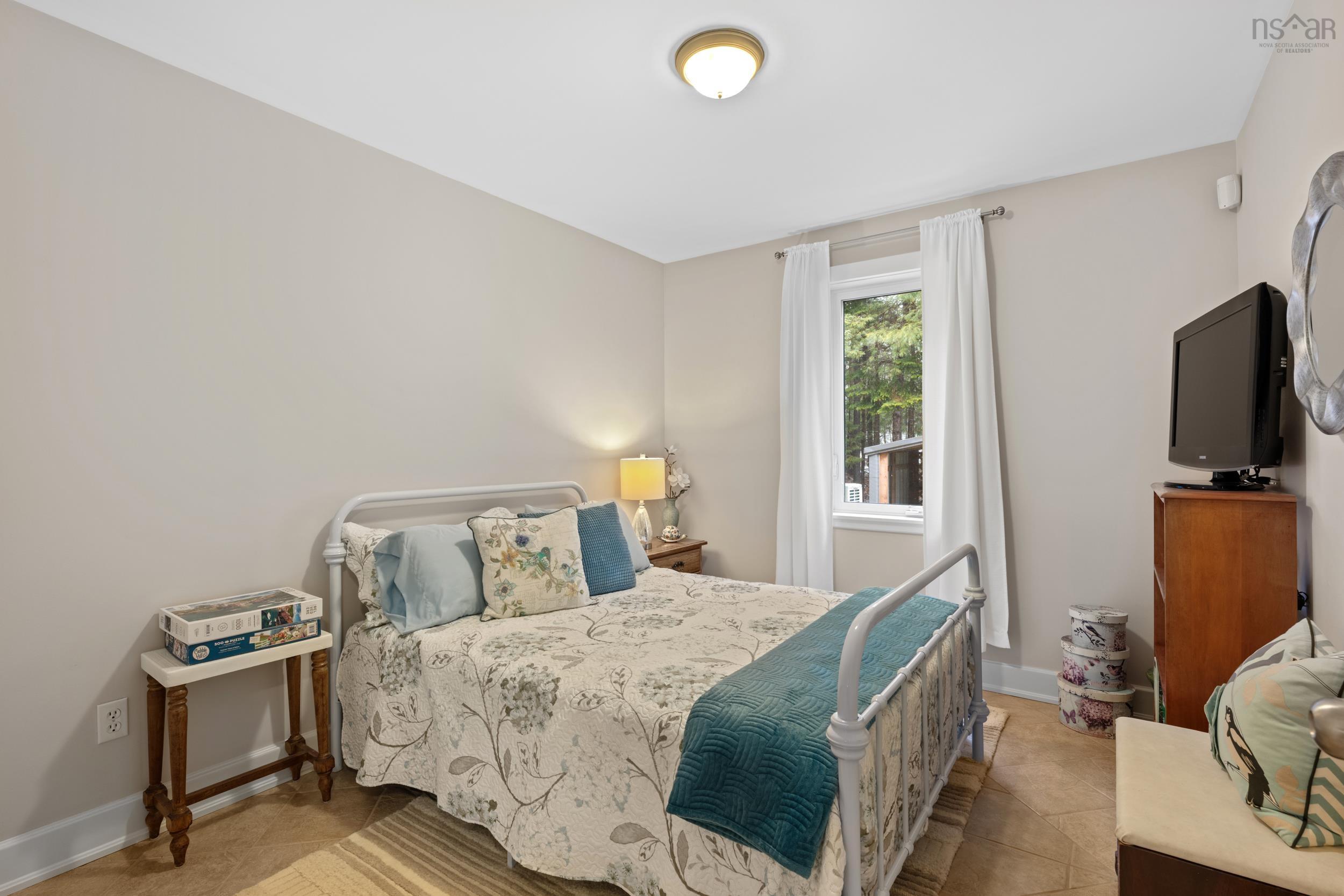 $1,099,000.00: 532 Oakland Road, Indian Point