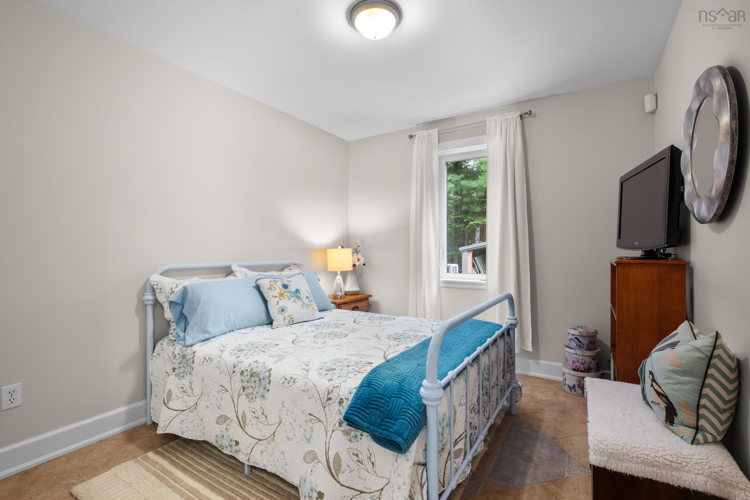 $1,099,000.00: 532 Oakland Road, Indian Point