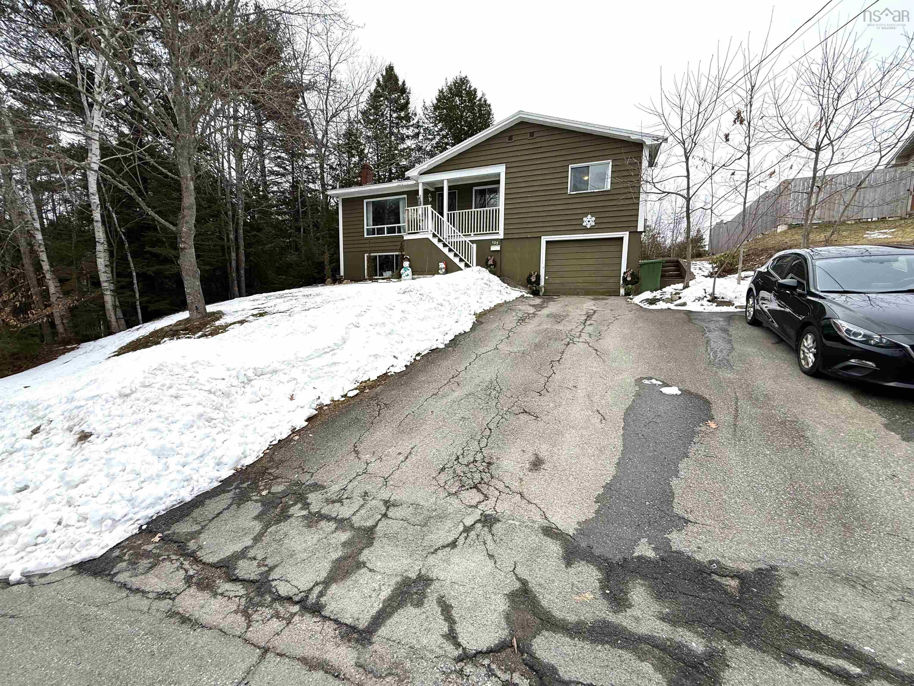 $299,900.00: 102 Elizabeth Avenue, Bridgewater