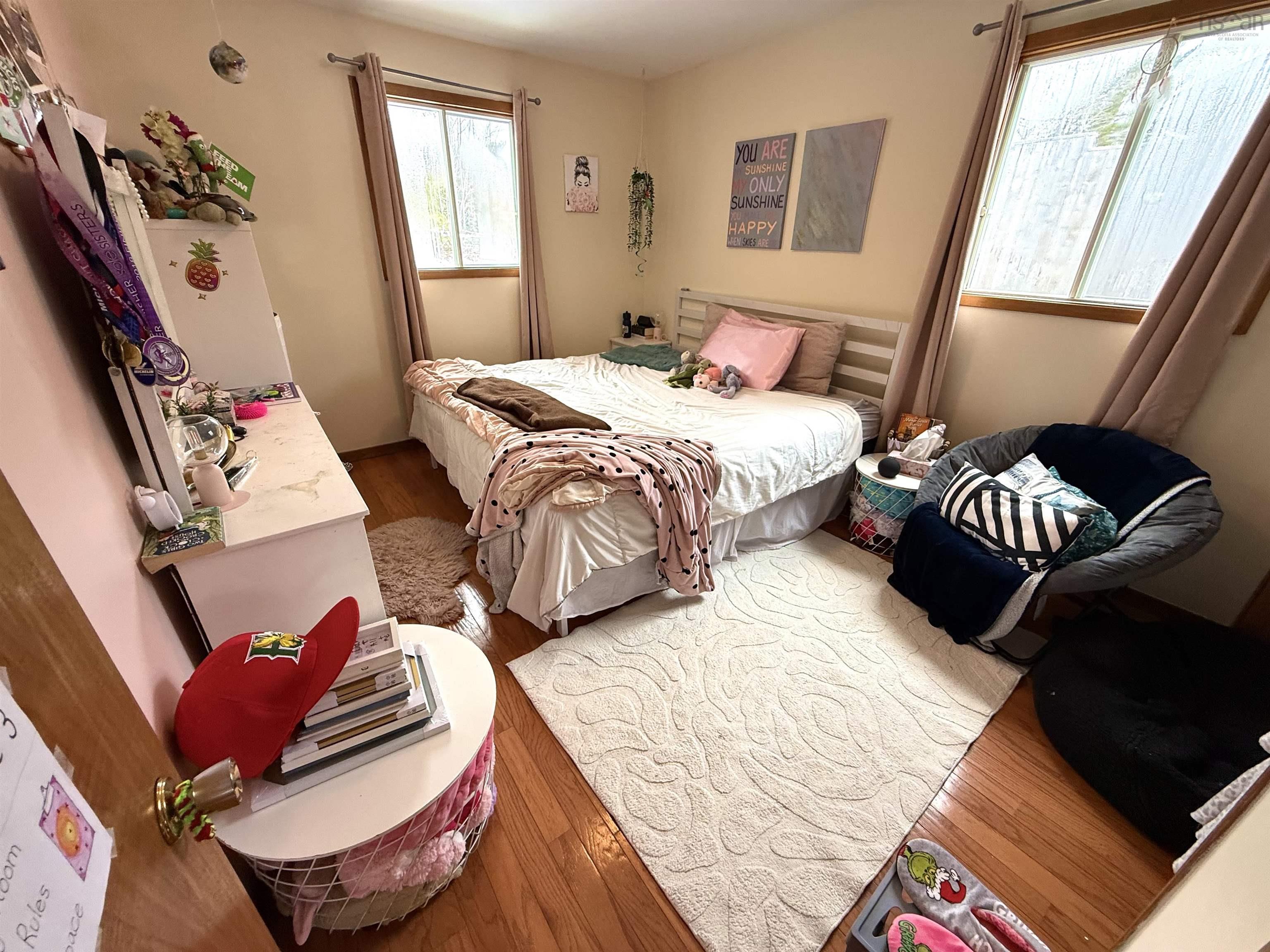 $299,900.00: 102 Elizabeth Avenue, Bridgewater