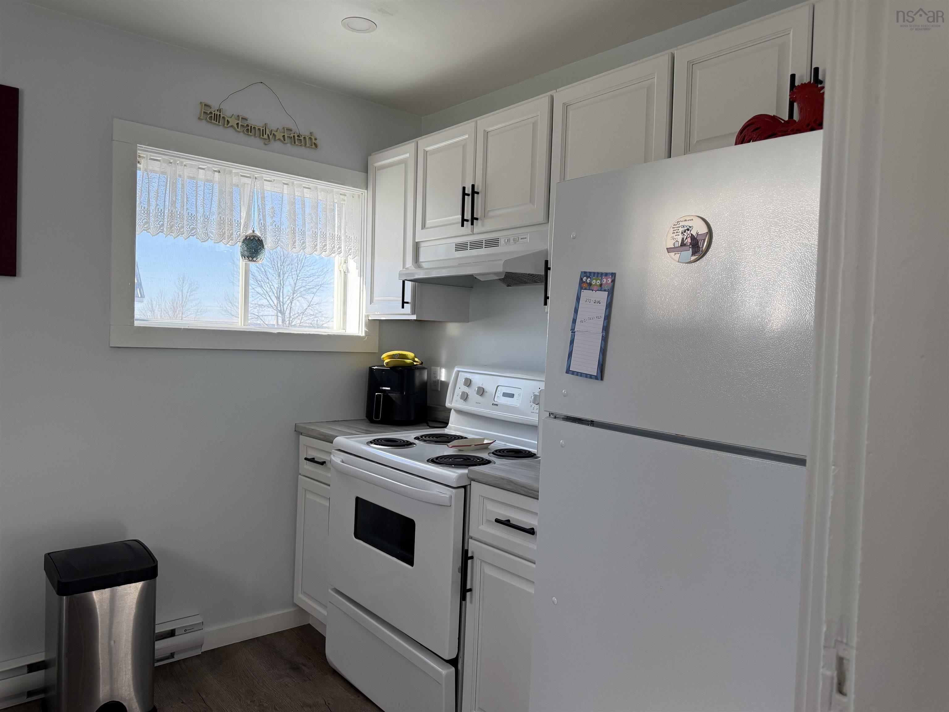 $425,000.00: 49 High Street, Trenton