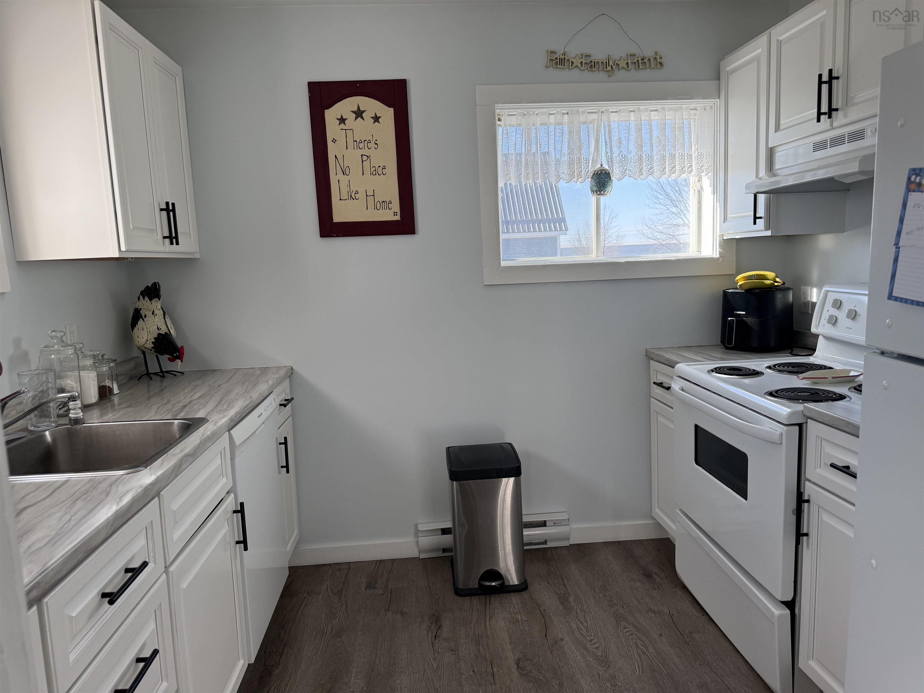 $425,000.00: 49 High Street, Trenton