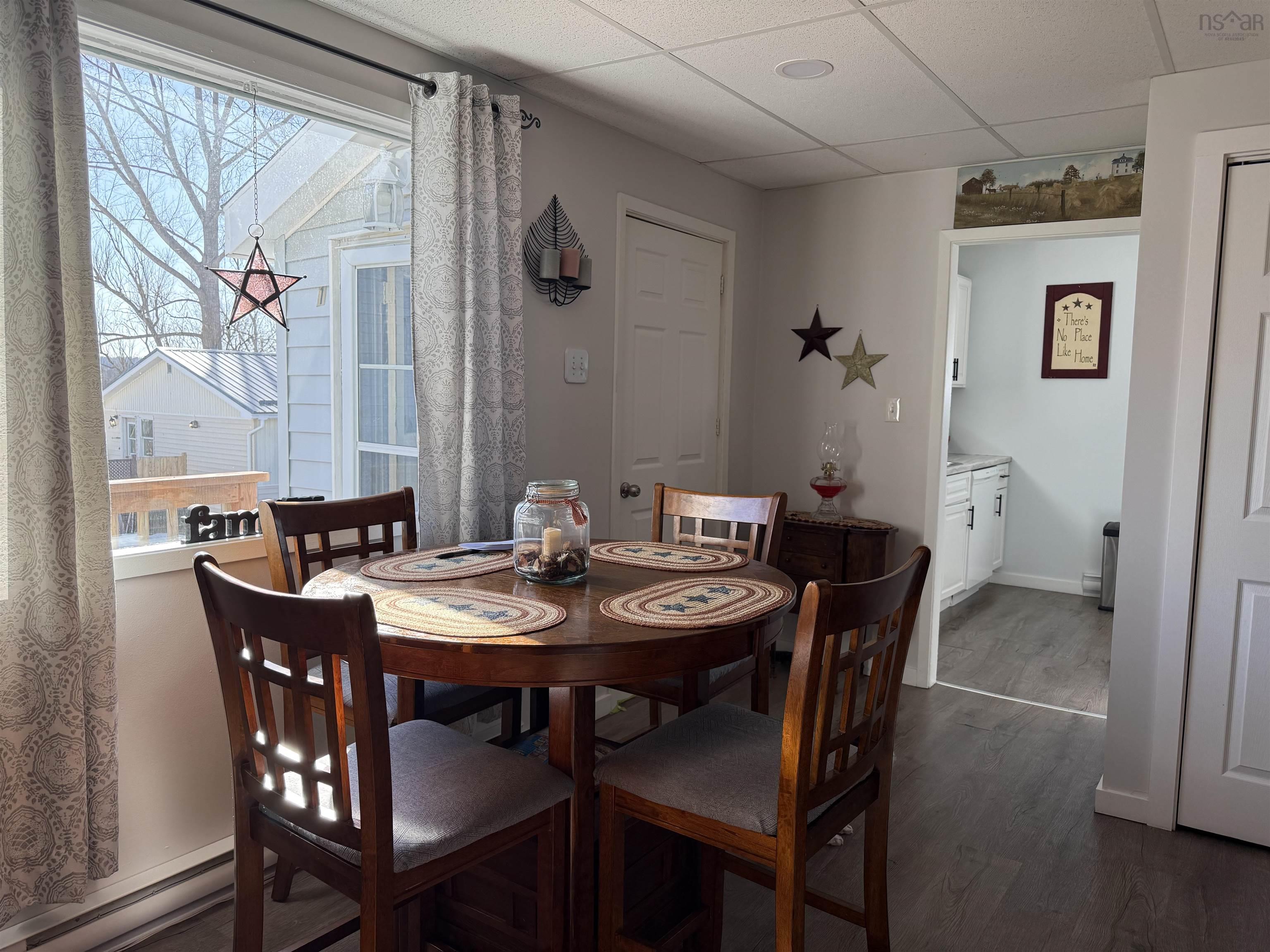 $425,000.00: 49 High Street, Trenton