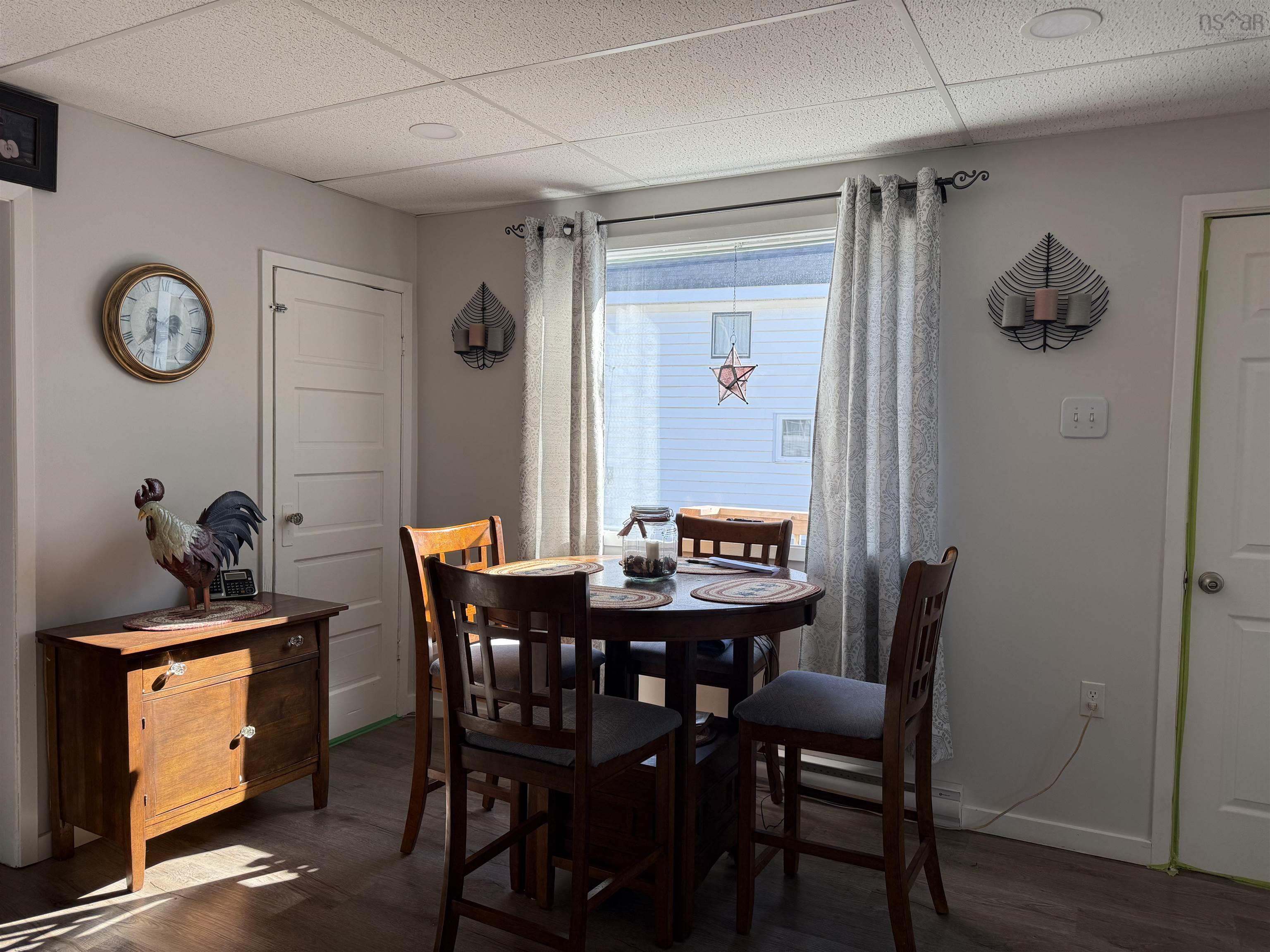 $425,000.00: 49 High Street, Trenton