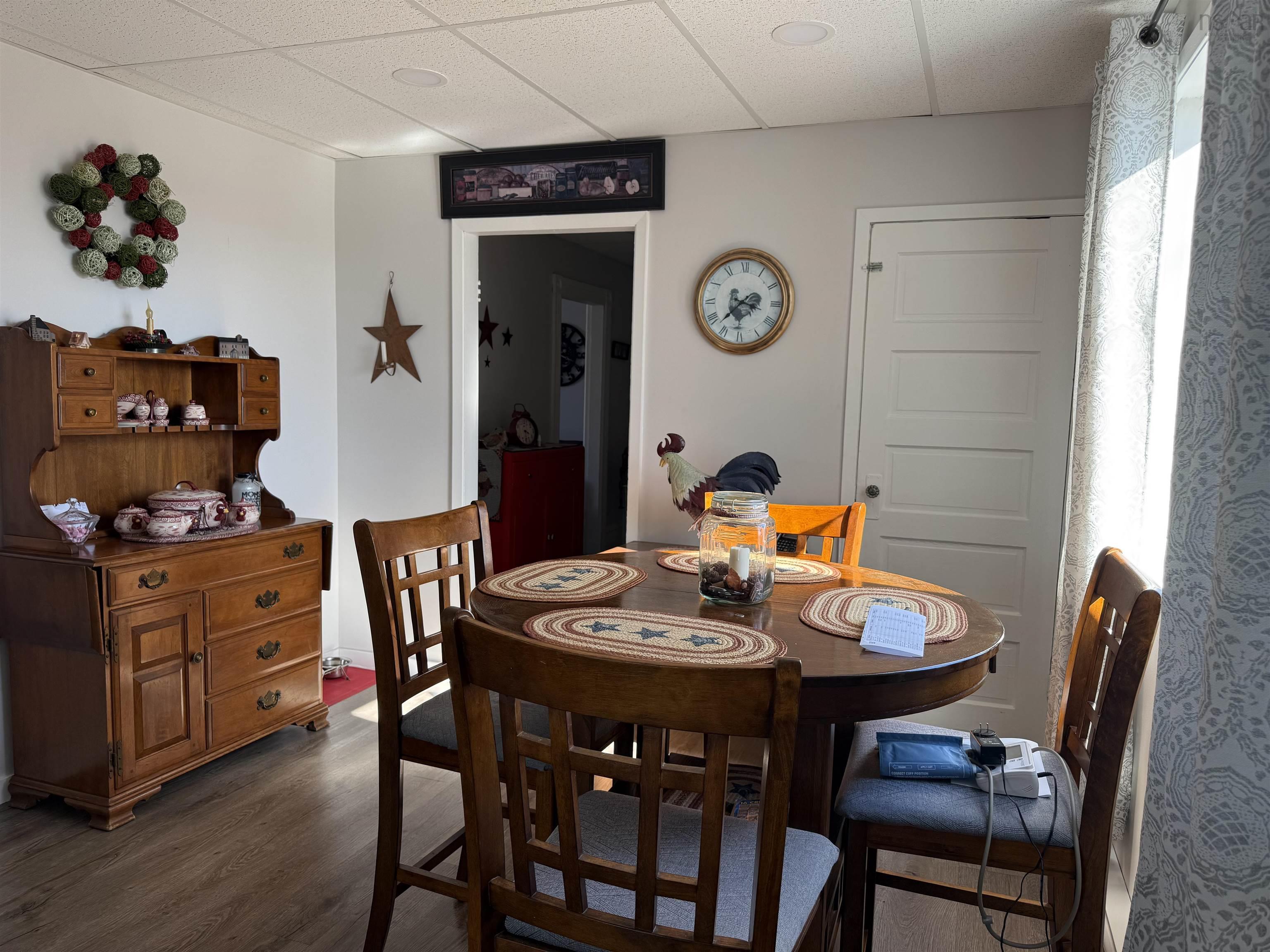 $425,000.00: 49 High Street, Trenton