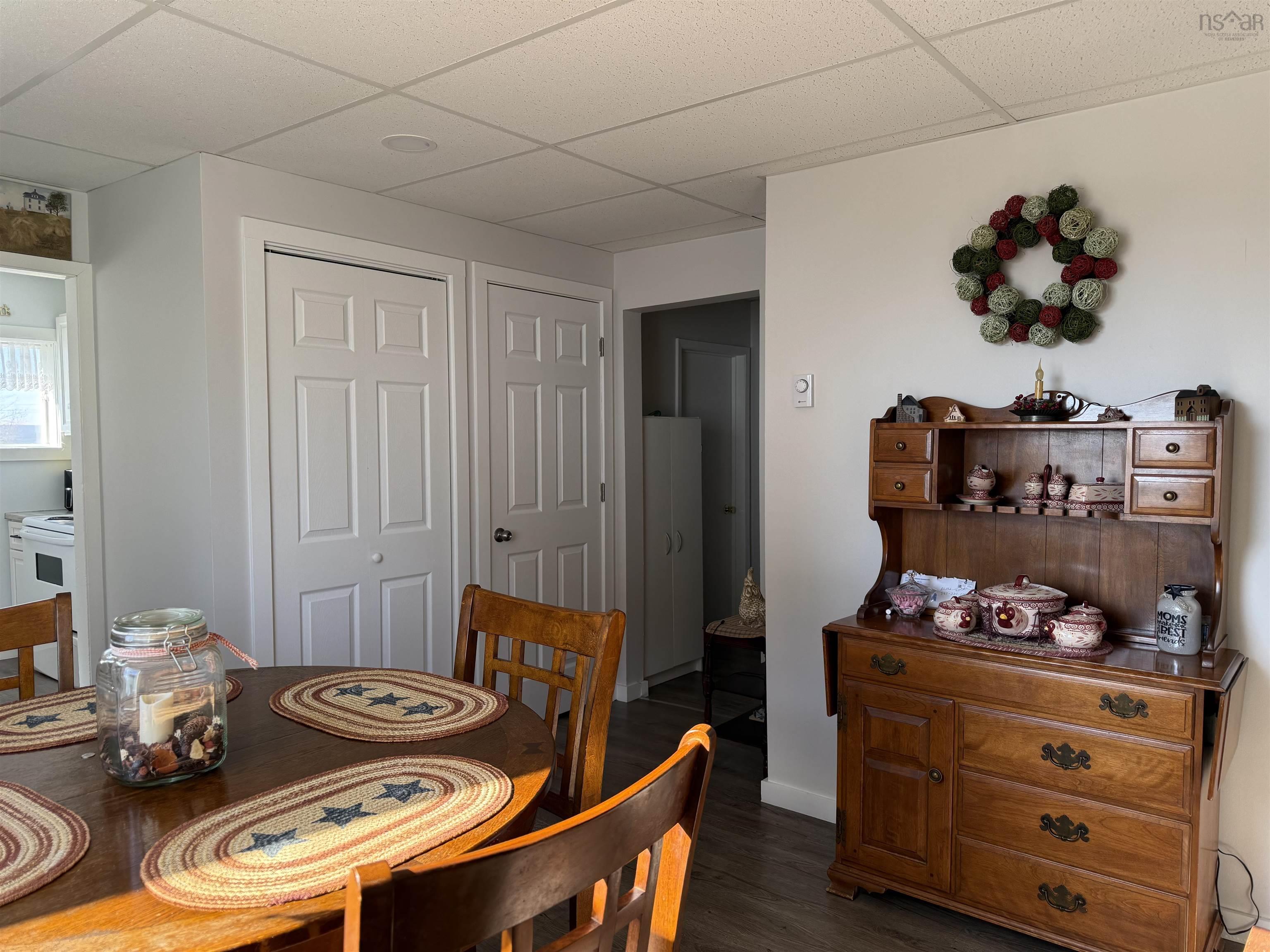 $425,000.00: 49 High Street, Trenton