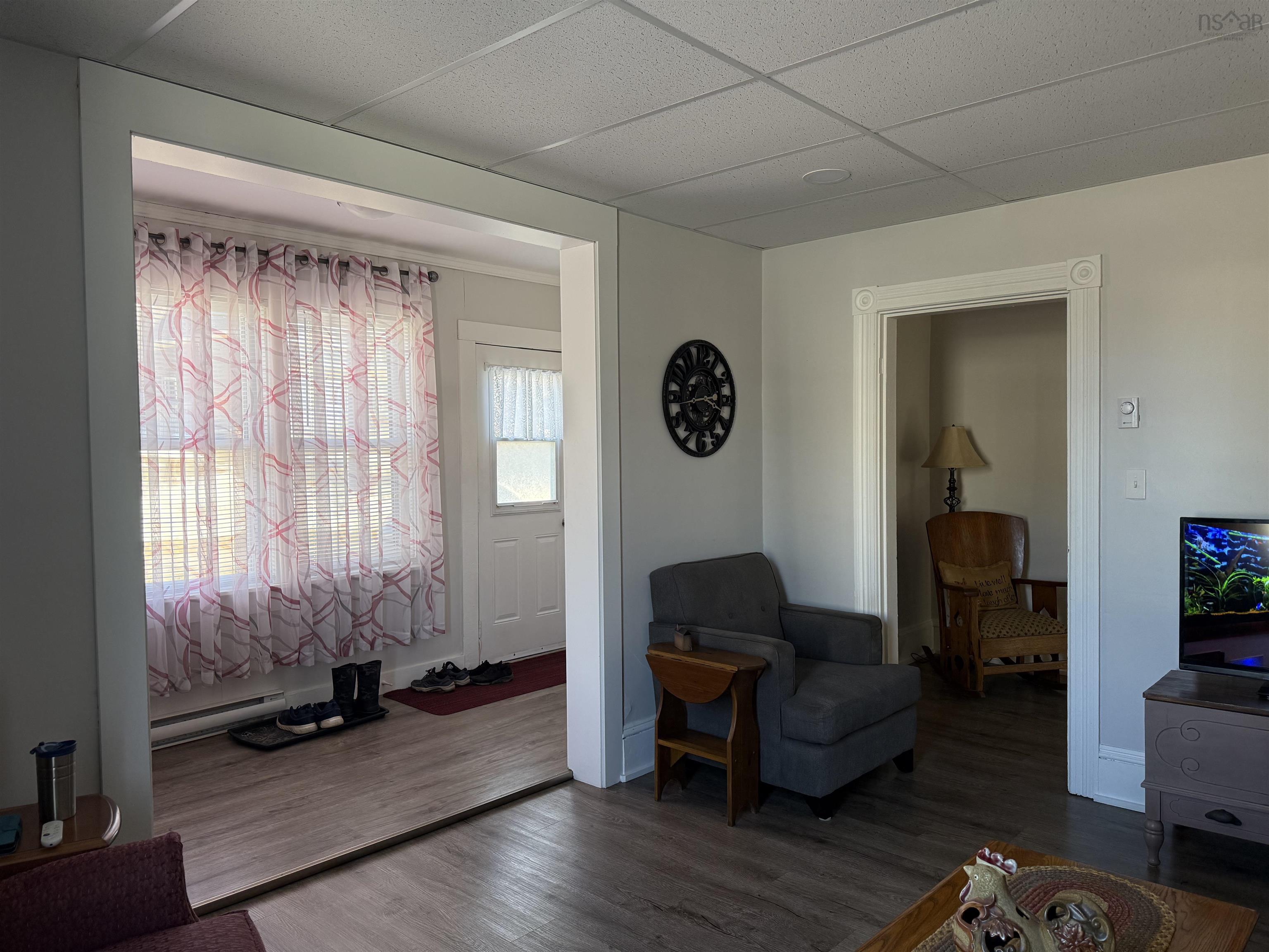 $425,000.00: 49 High Street, Trenton