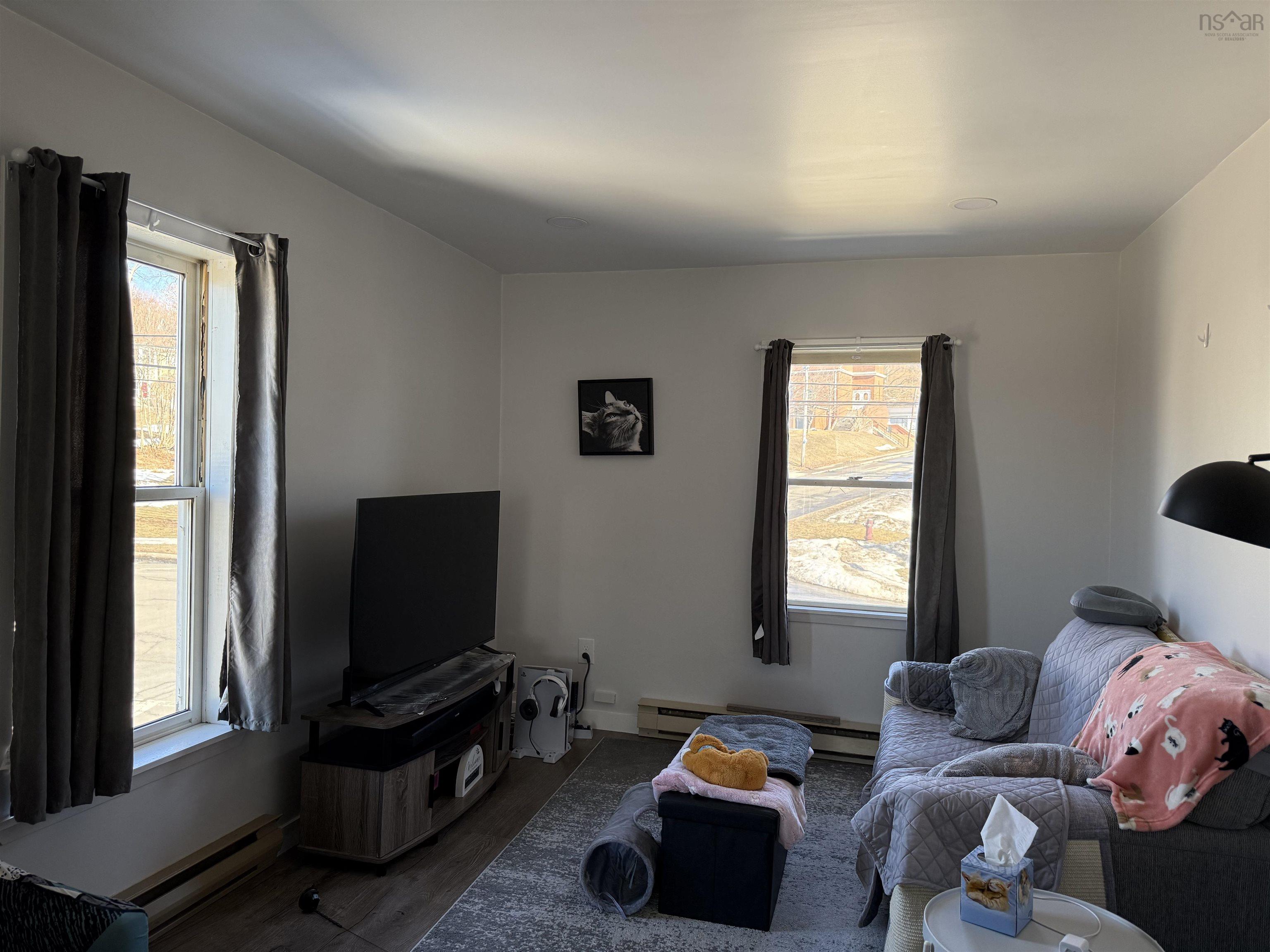 $425,000.00: 49 High Street, Trenton