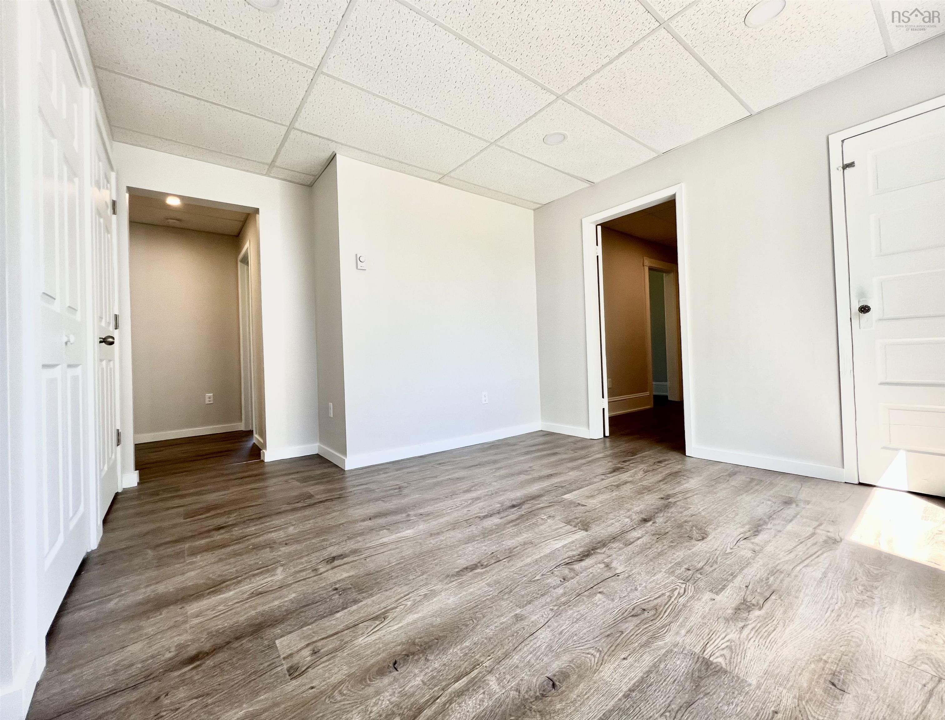 $425,000.00: 49 High Street, Trenton