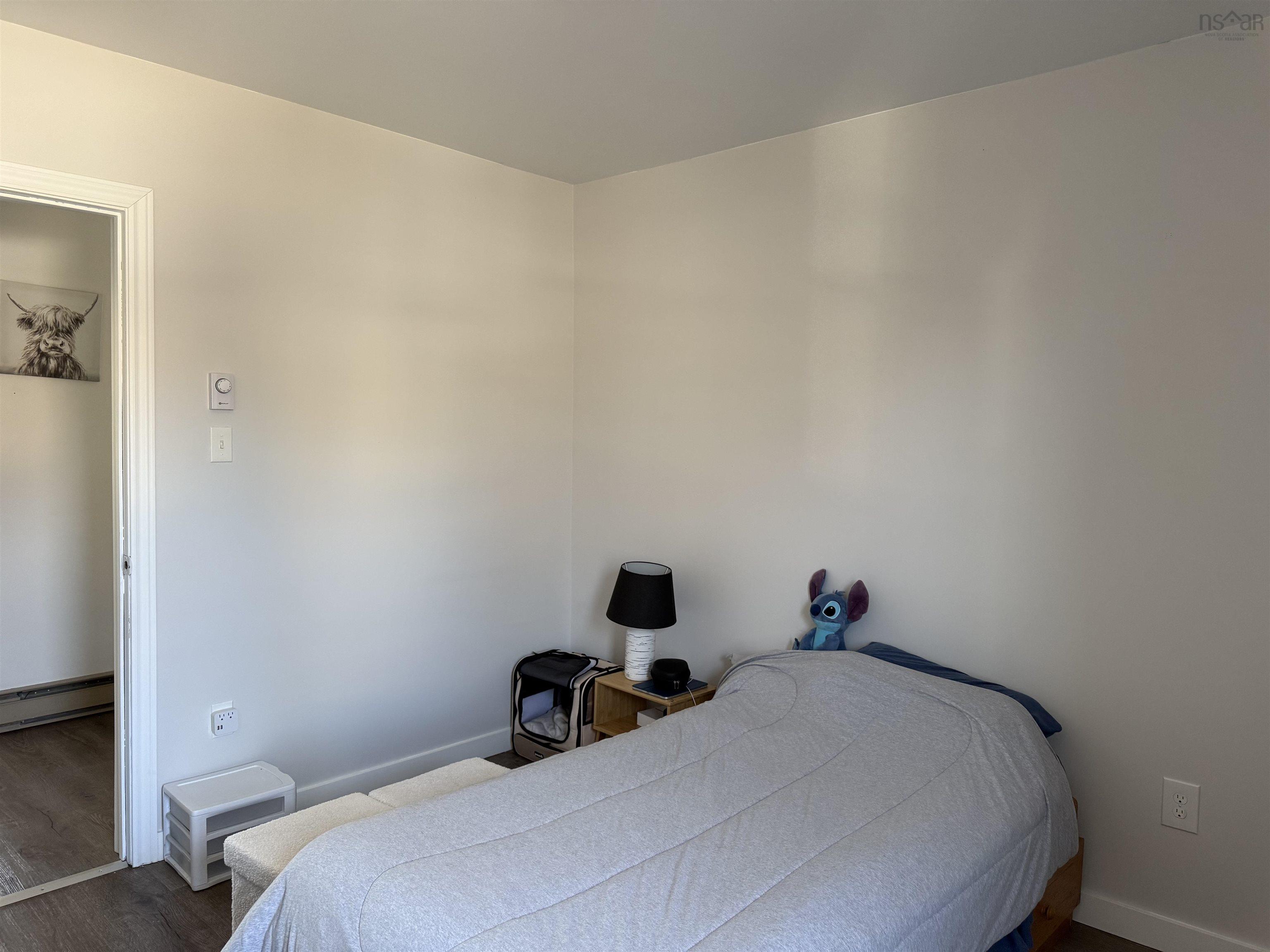 $425,000.00: 49 High Street, Trenton