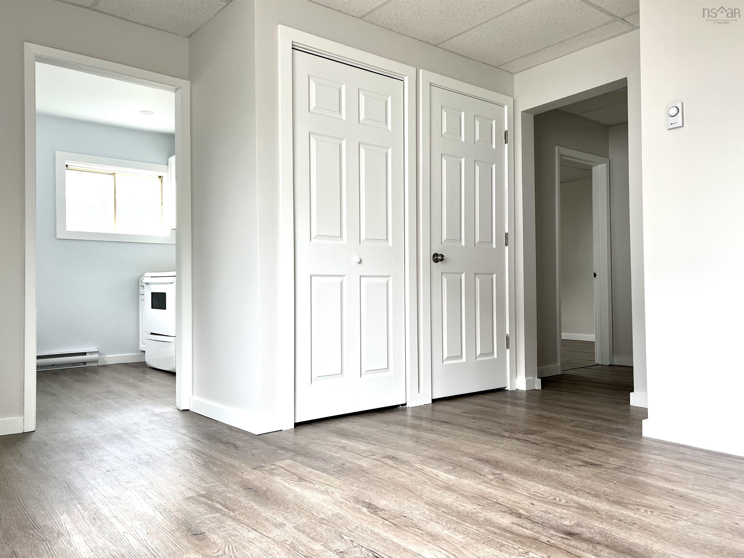 $425,000.00: 49 High Street, Trenton