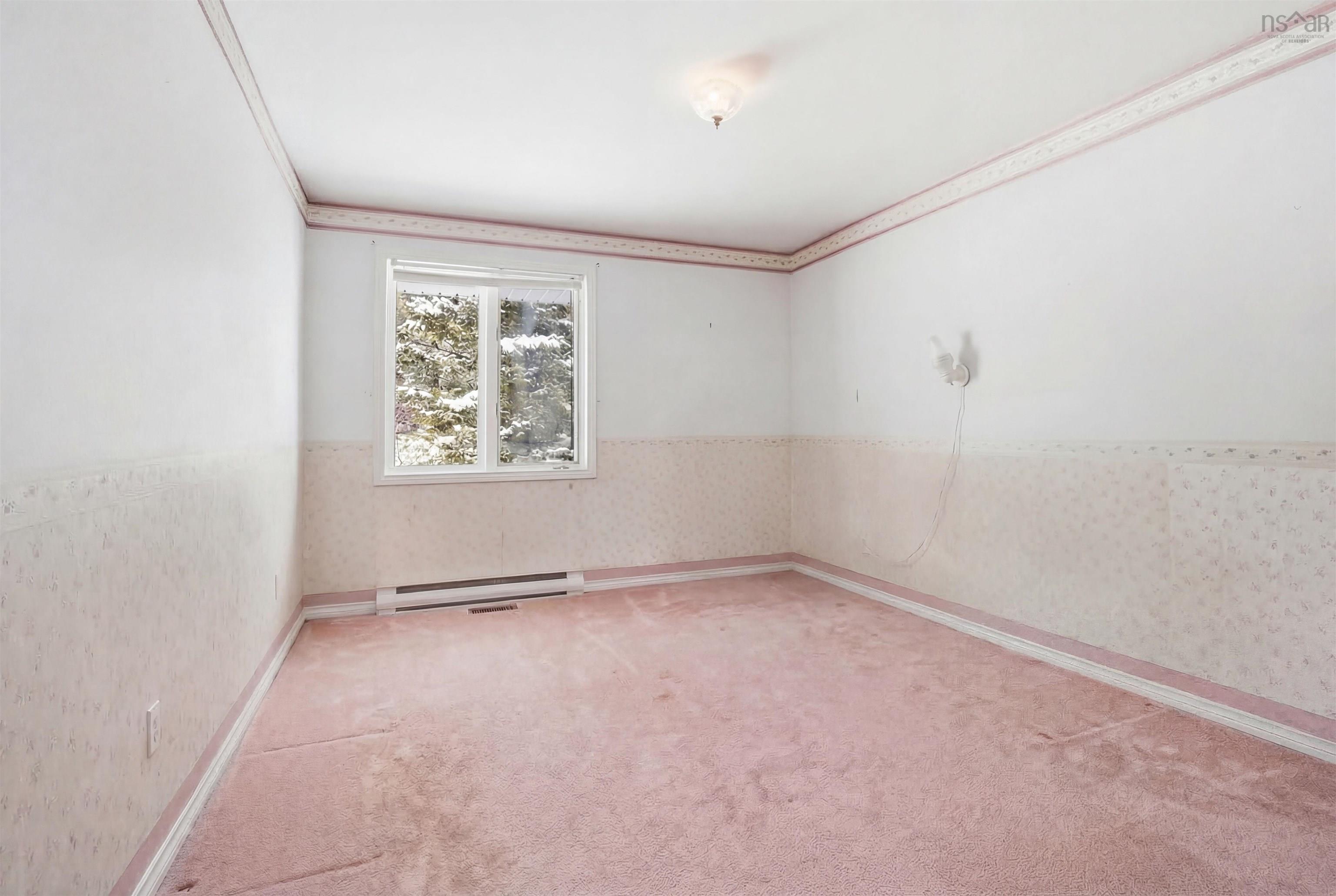 $549,900.00: 4189 Highway 215, Lower Burlington