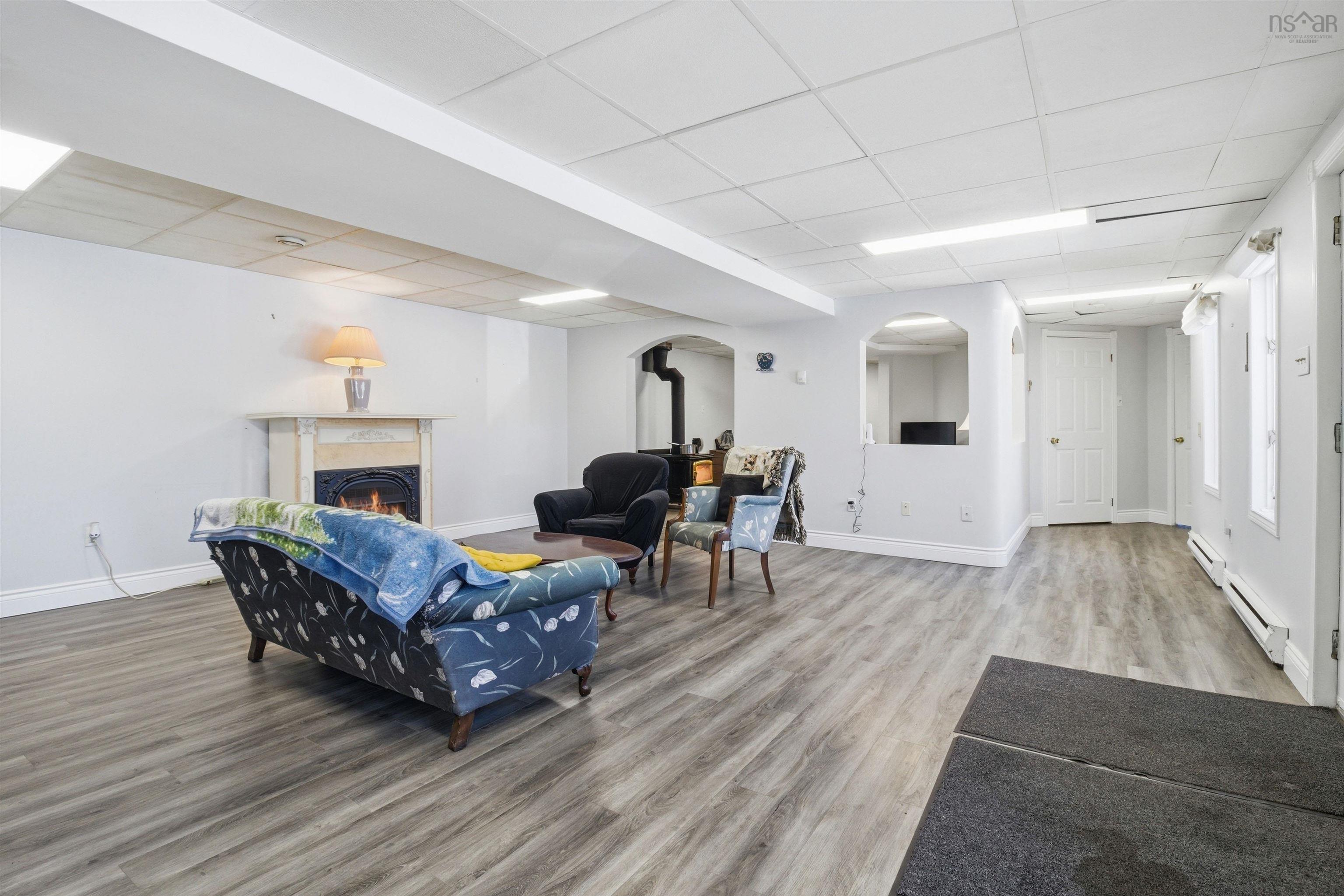 $549,900.00: 4189 Highway 215, Lower Burlington