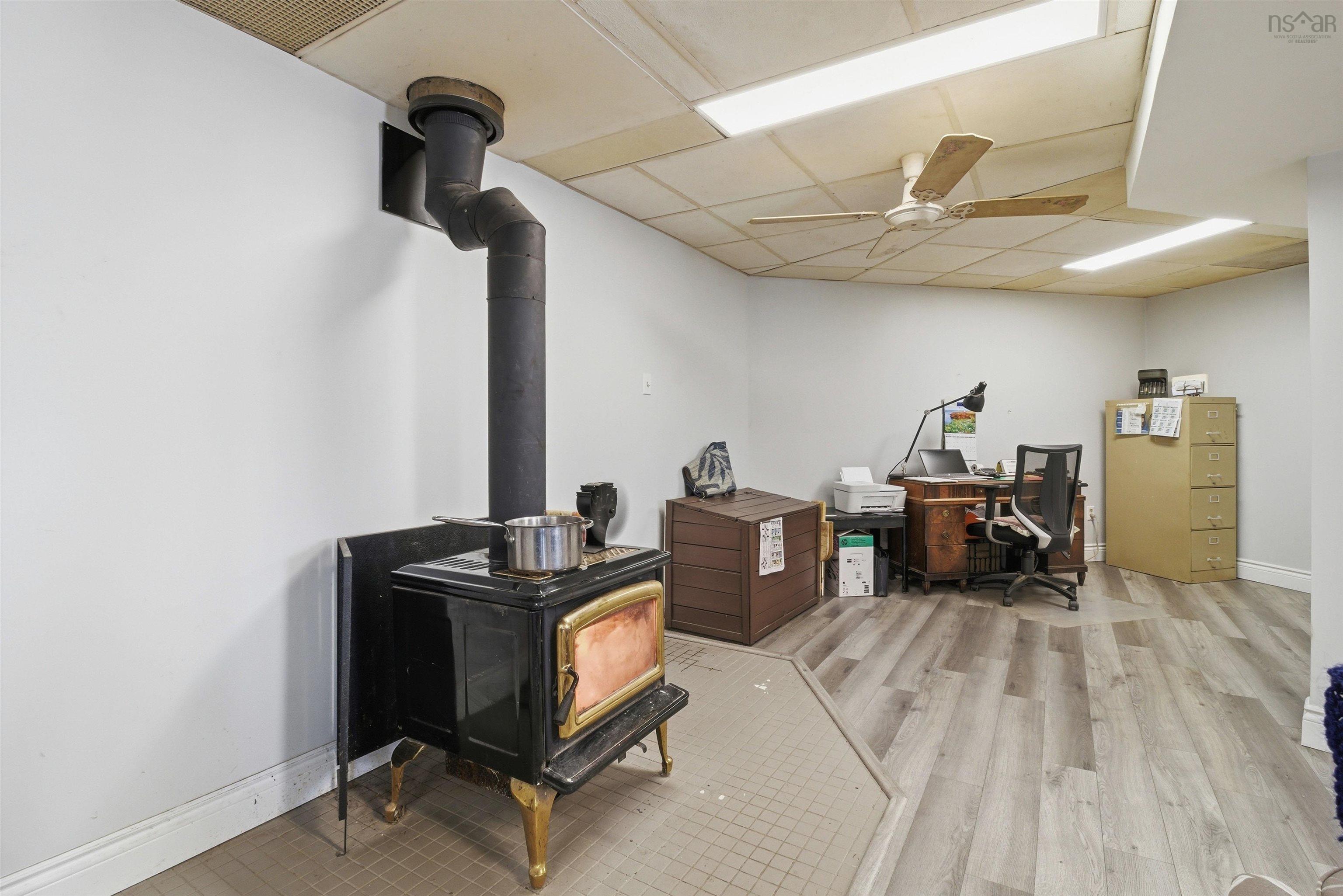 $549,900.00: 4189 Highway 215, Lower Burlington