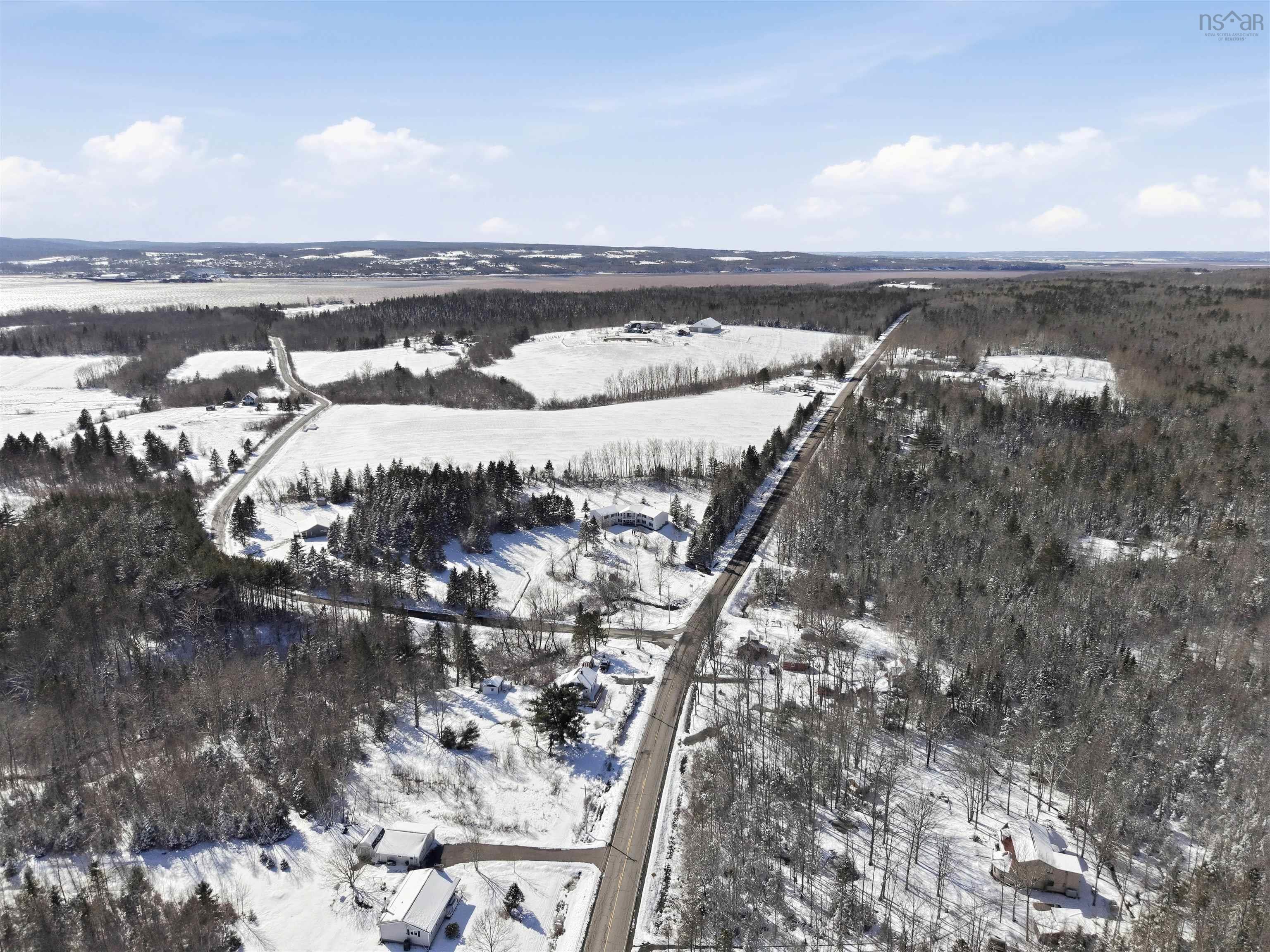 $549,900.00: 4189 Highway 215, Lower Burlington