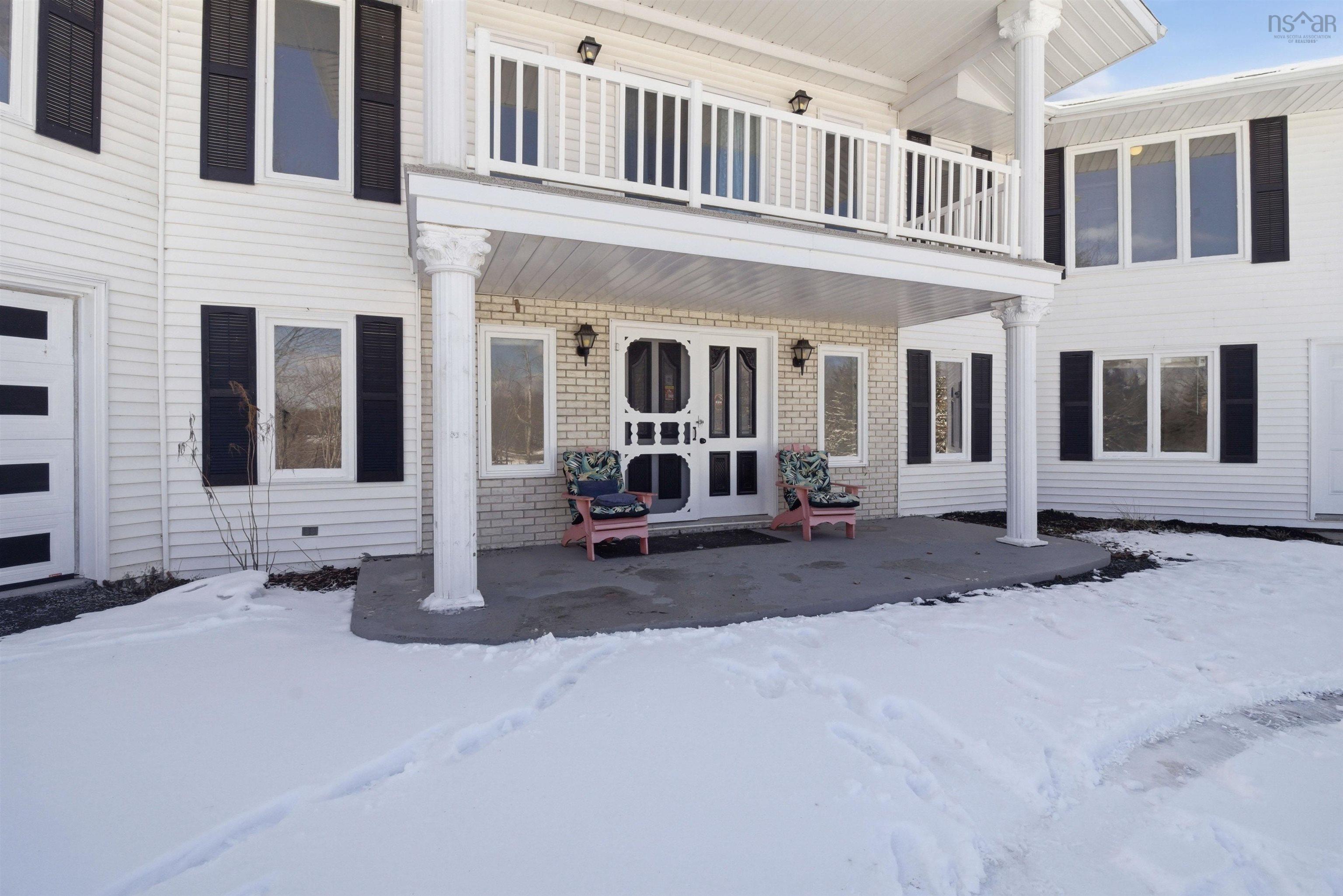 $549,900.00: 4189 Highway 215, Lower Burlington