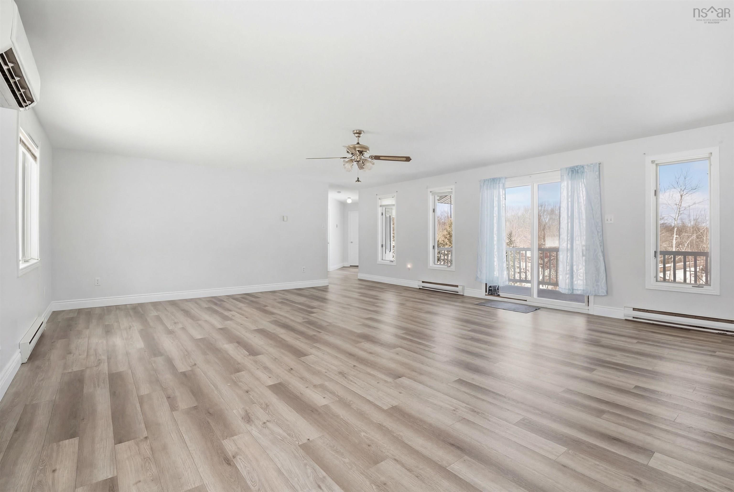 $549,900.00: 4189 Highway 215, Lower Burlington