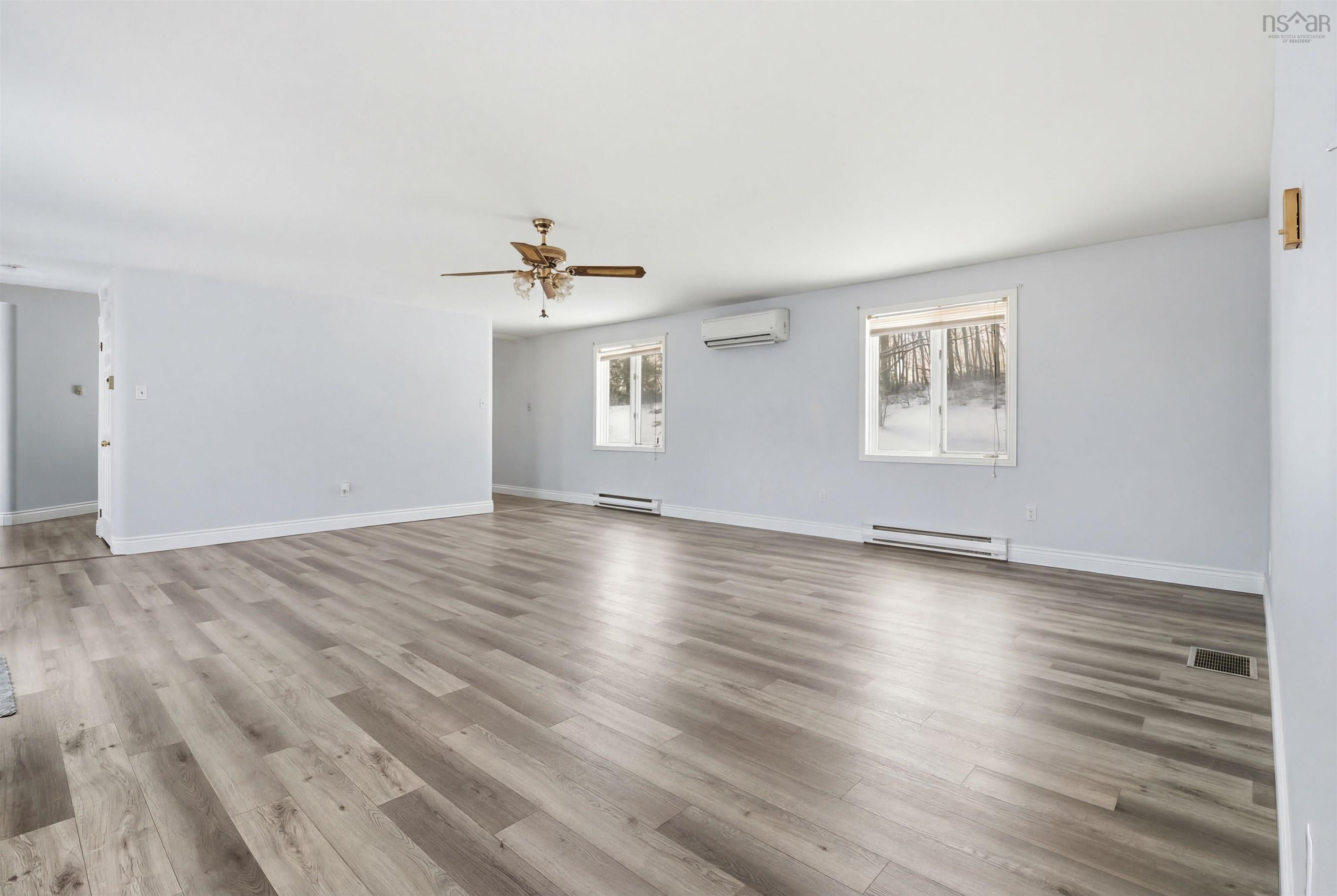 $549,900.00: 4189 Highway 215, Lower Burlington