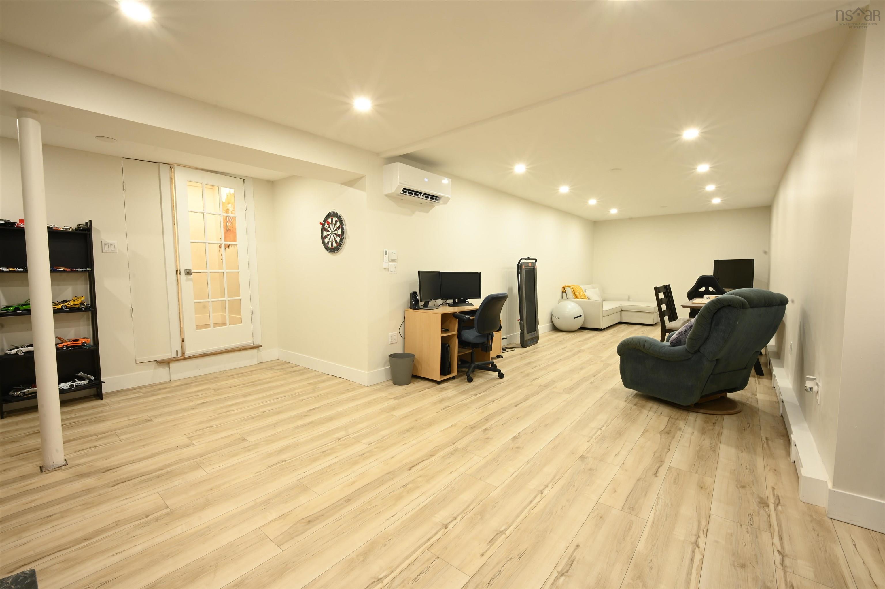 $579,900.00: 26 Terence Bay Road, Whites Lake