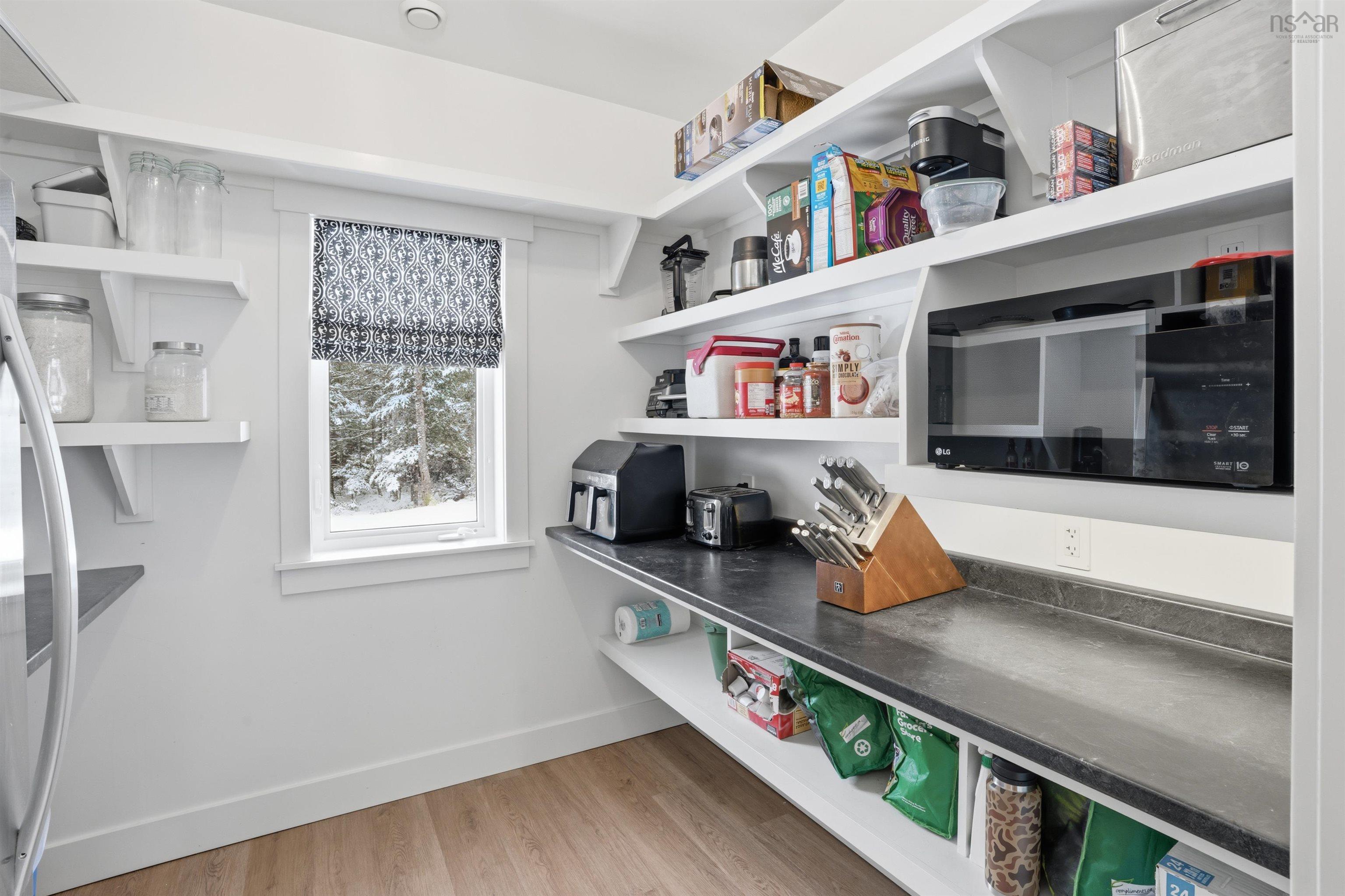 $1,239,000.00: 502 High Road, Fall River