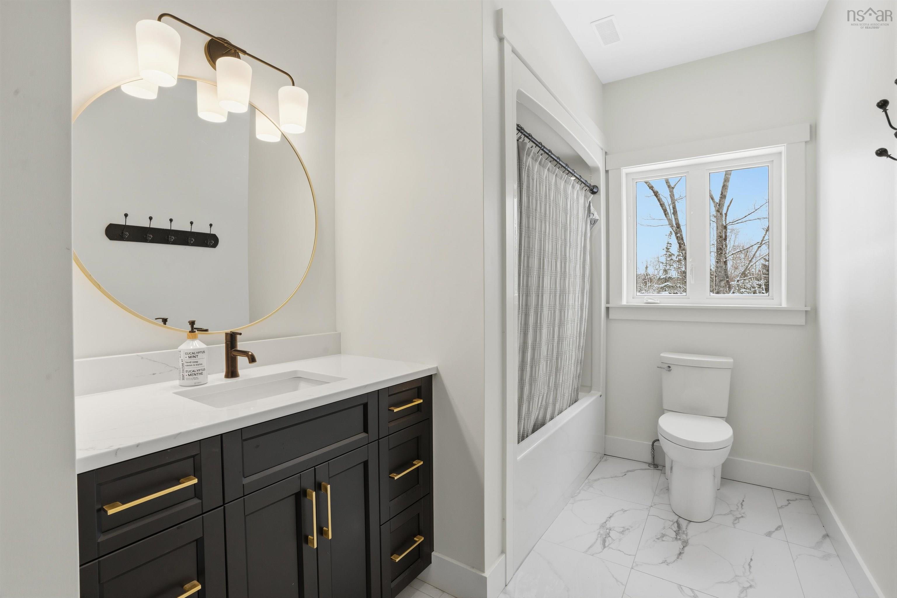 $1,239,000.00: 502 High Road, Fall River