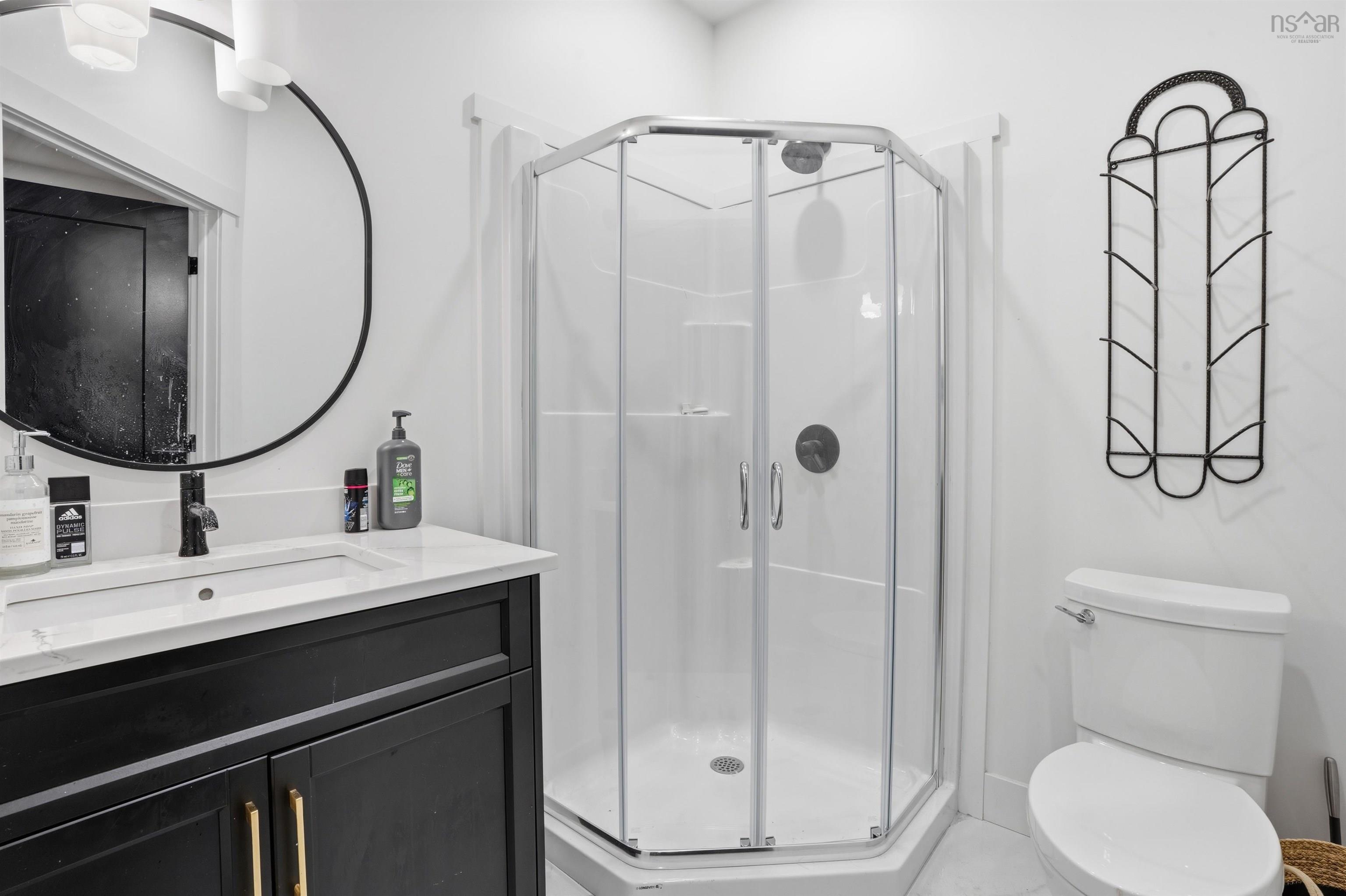 $1,239,000.00: 502 High Road, Fall River