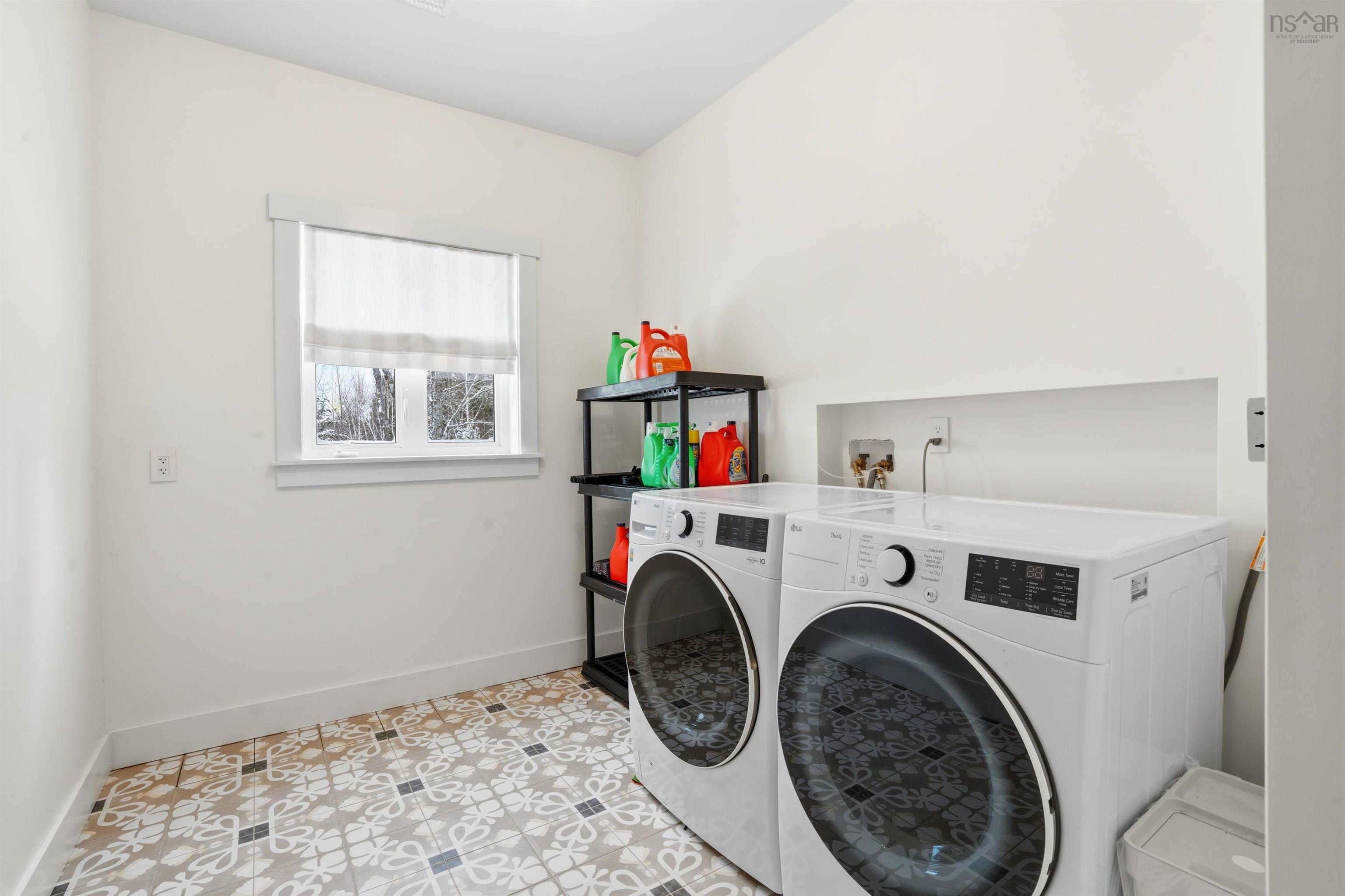 $1,239,000.00: 502 High Road, Fall River