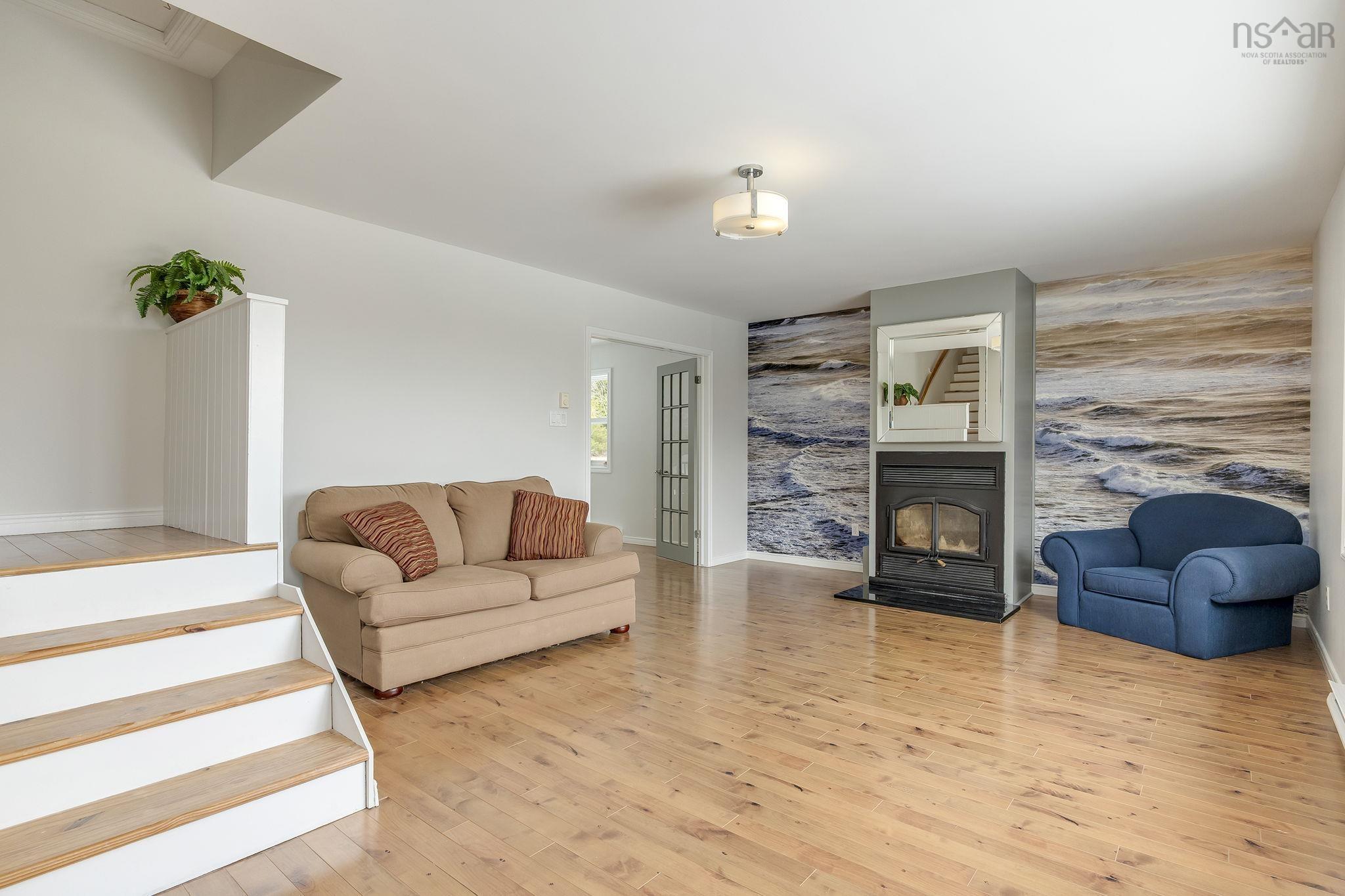 $549,000.00: 2208 Highway 329, The Lodge