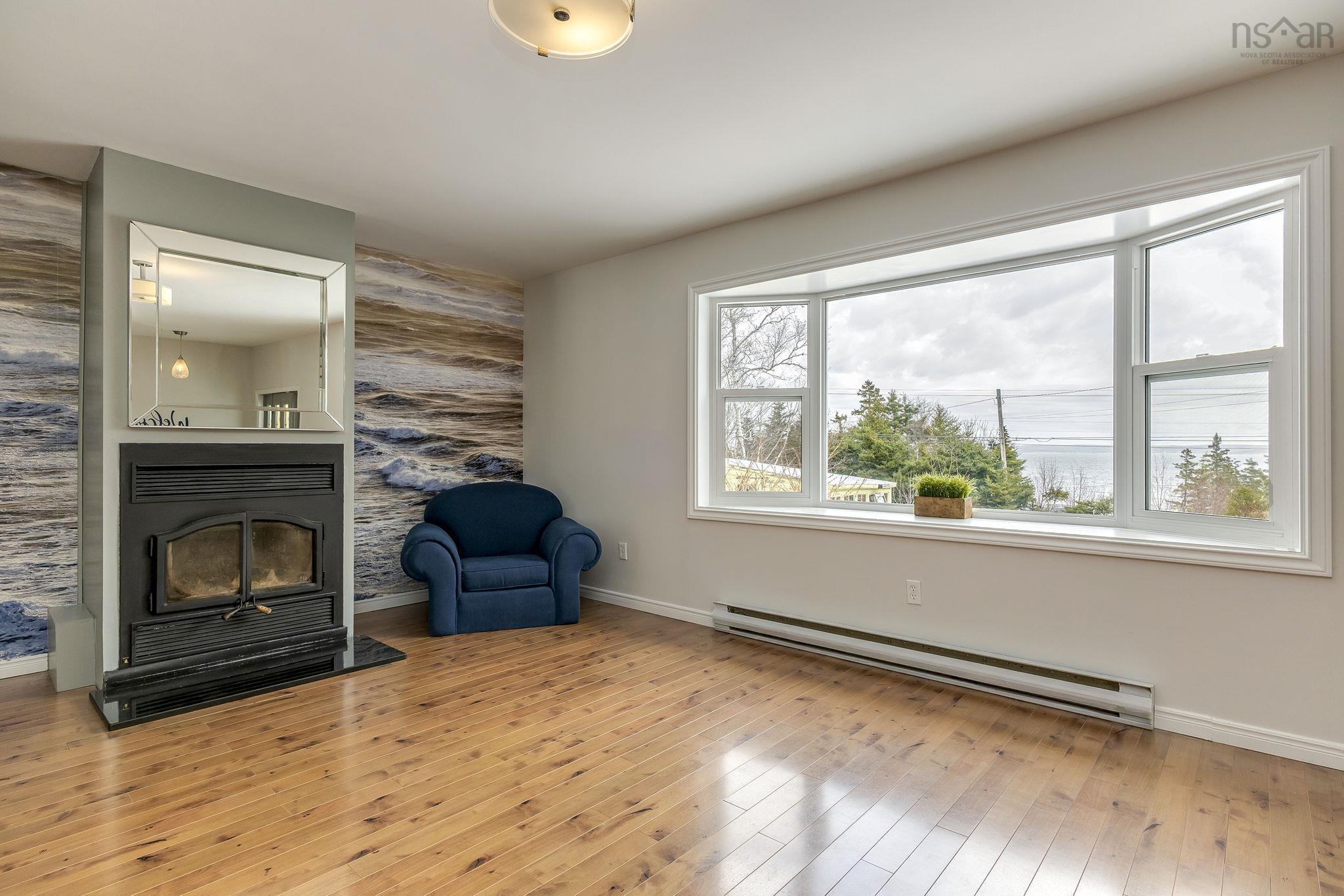 $549,000.00: 2208 Highway 329, The Lodge