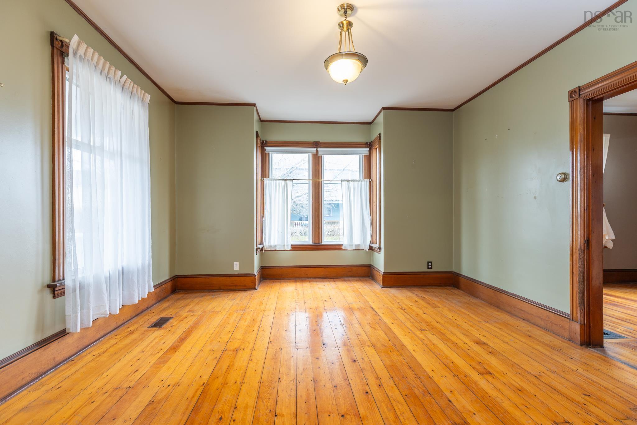 $269,900.00: 30 Porter Street, Yarmouth