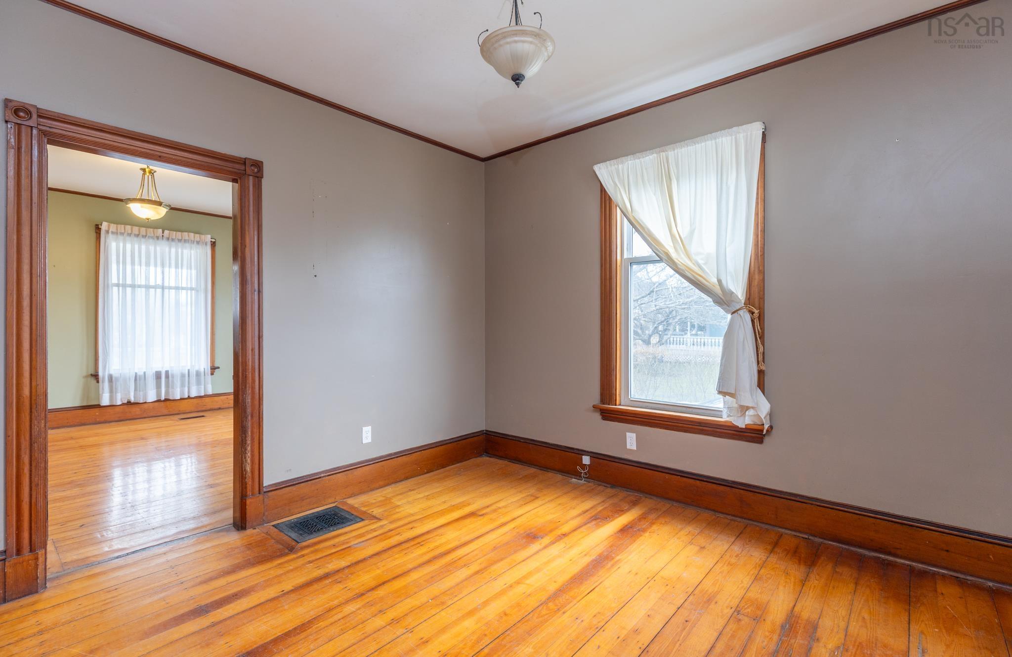 $269,900.00: 30 Porter Street, Yarmouth