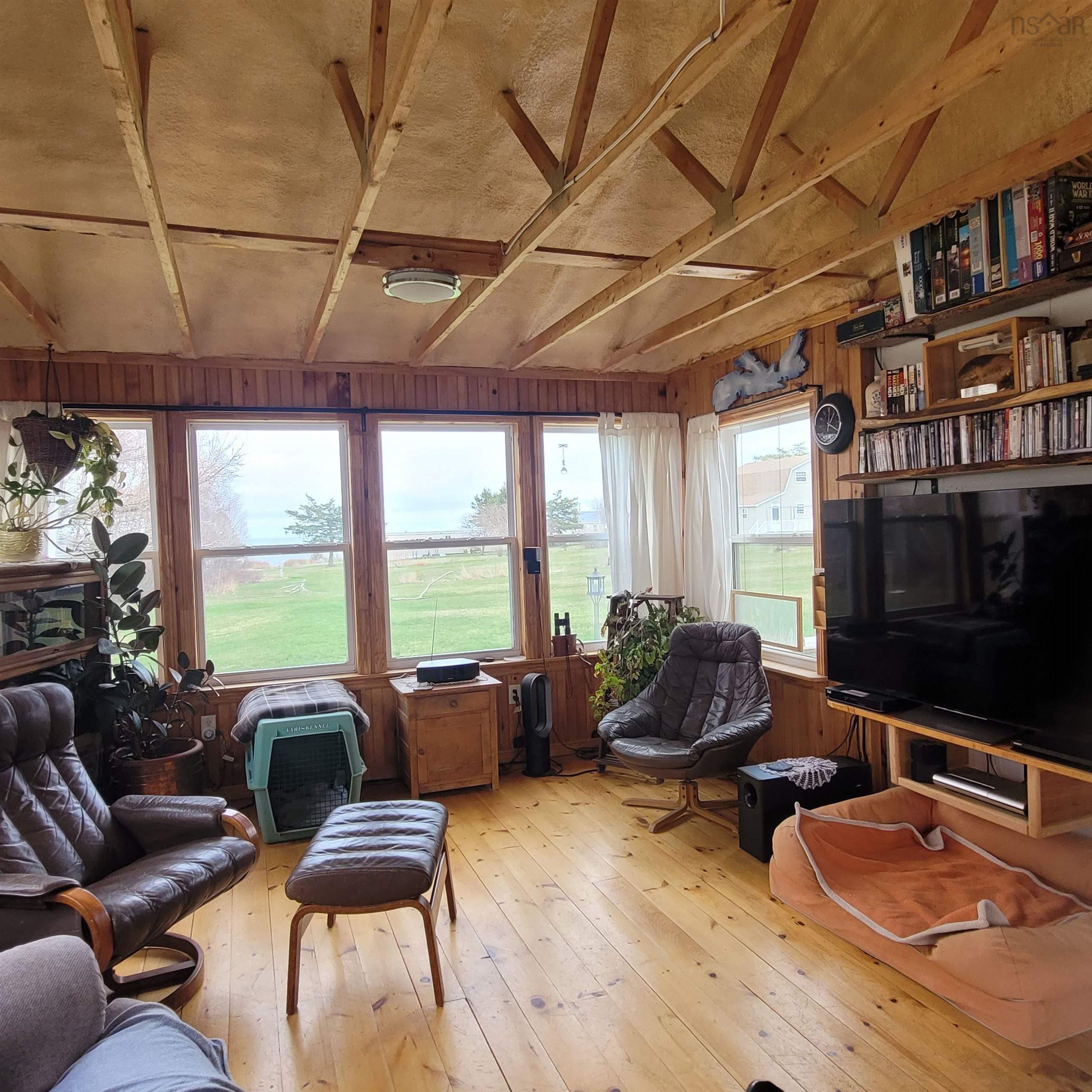 $354,900.00: 9295 Hwy#366 Highway, Port Howe