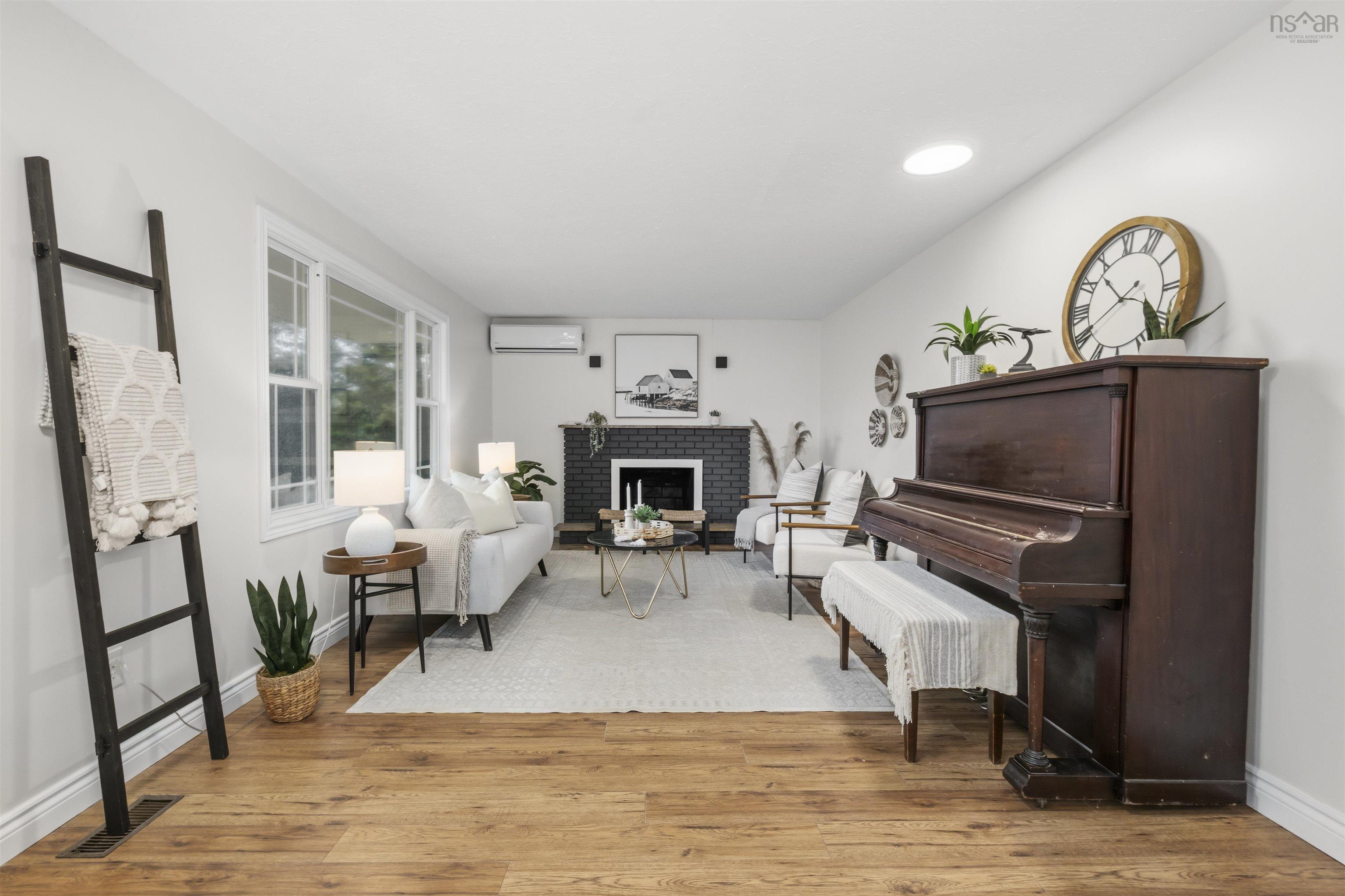 $565,000.00: 869 West Pennant Road, West Pennant