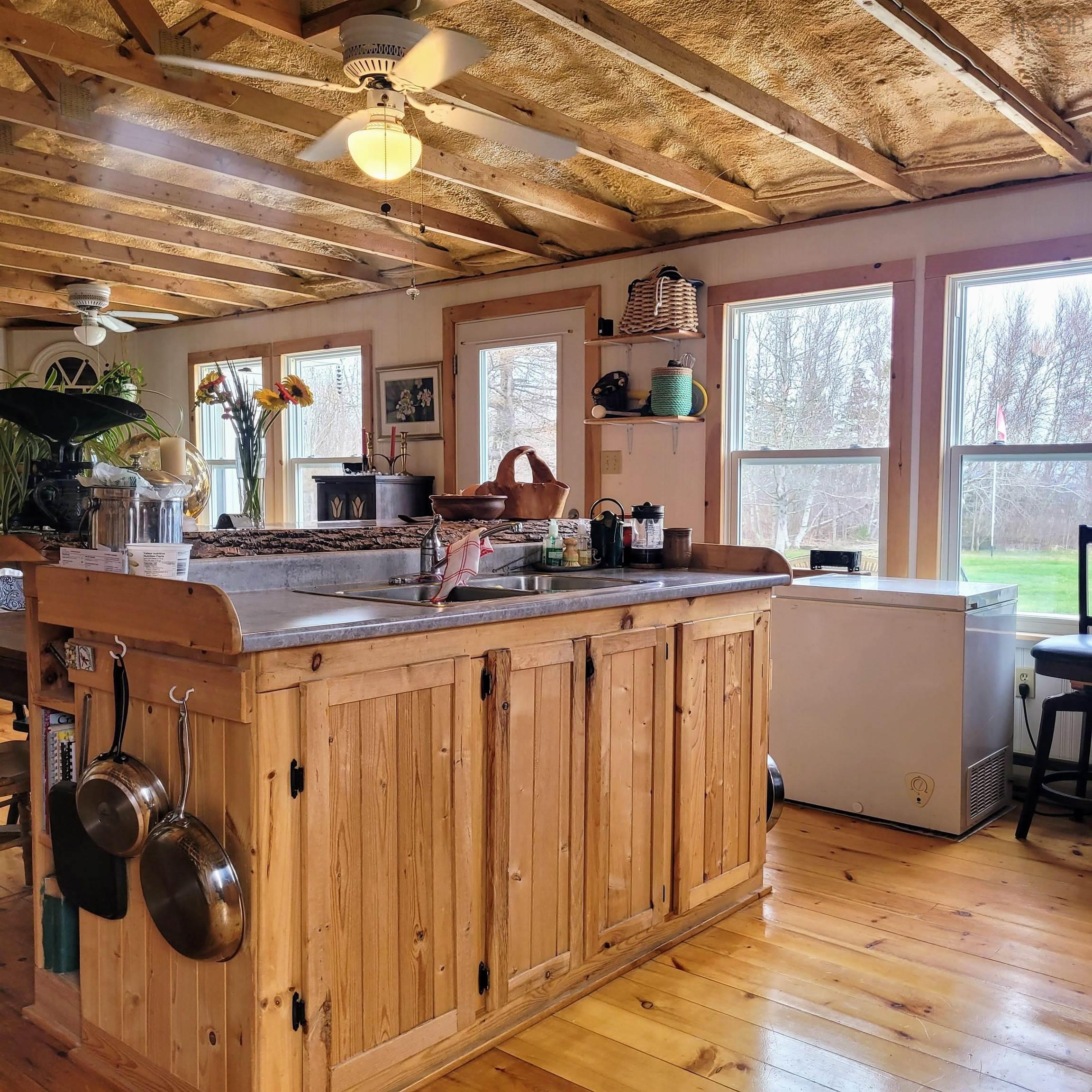 $354,900.00: 9295 Hwy#366 Highway, Port Howe