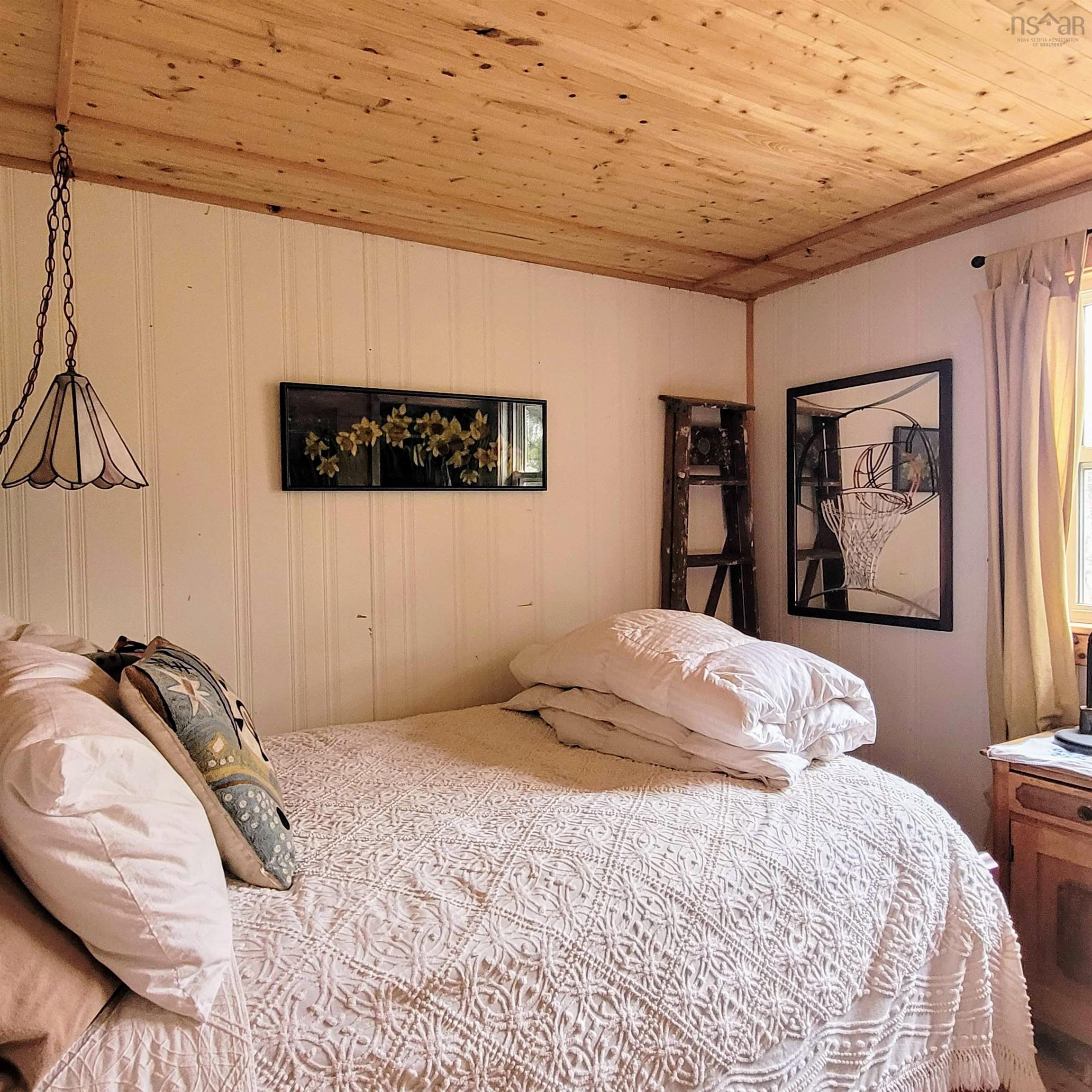 $354,900.00: 9295 Hwy#366 Highway, Port Howe