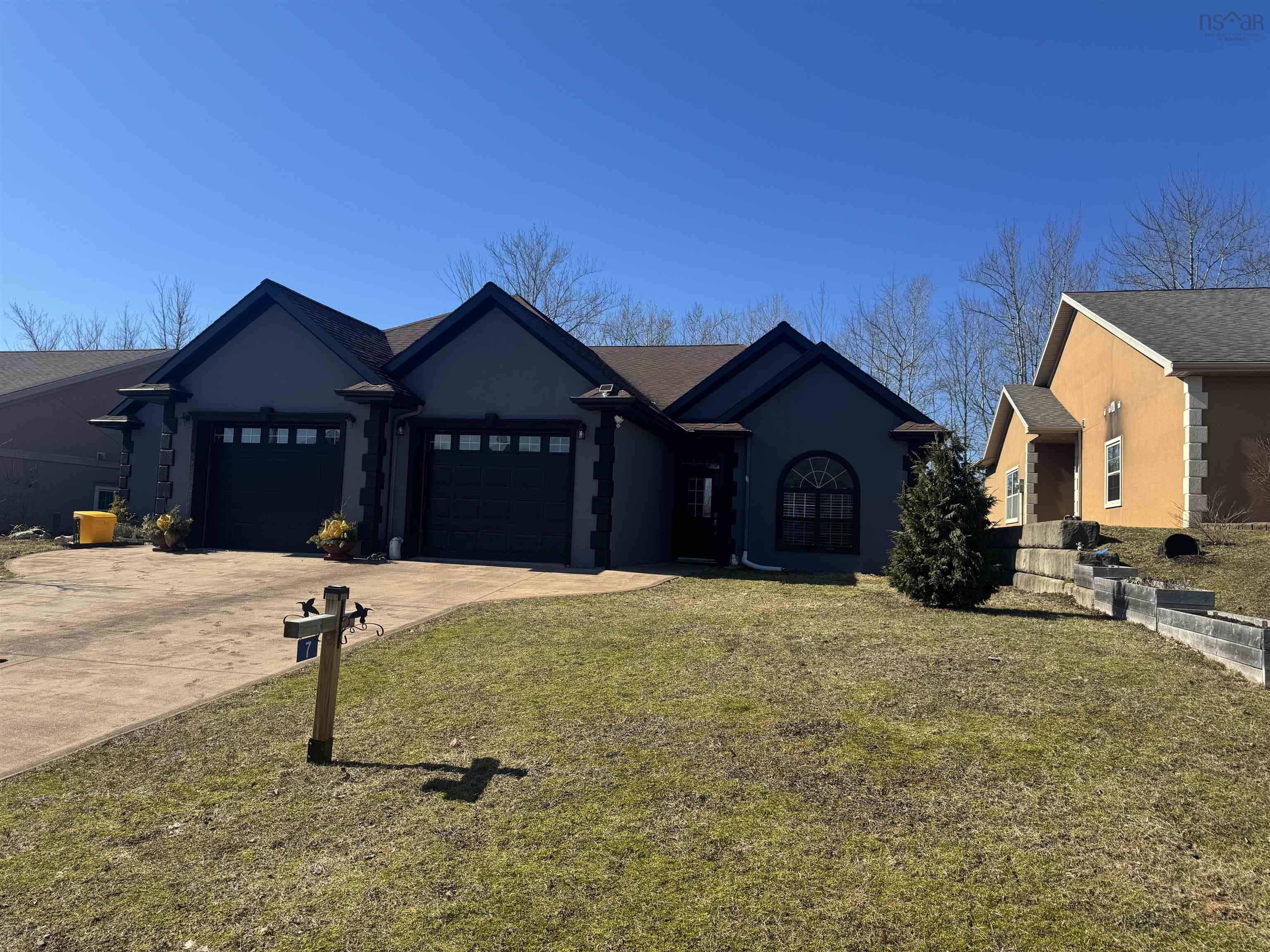 $534,900.00: 7 Bona Crescent, Enfield