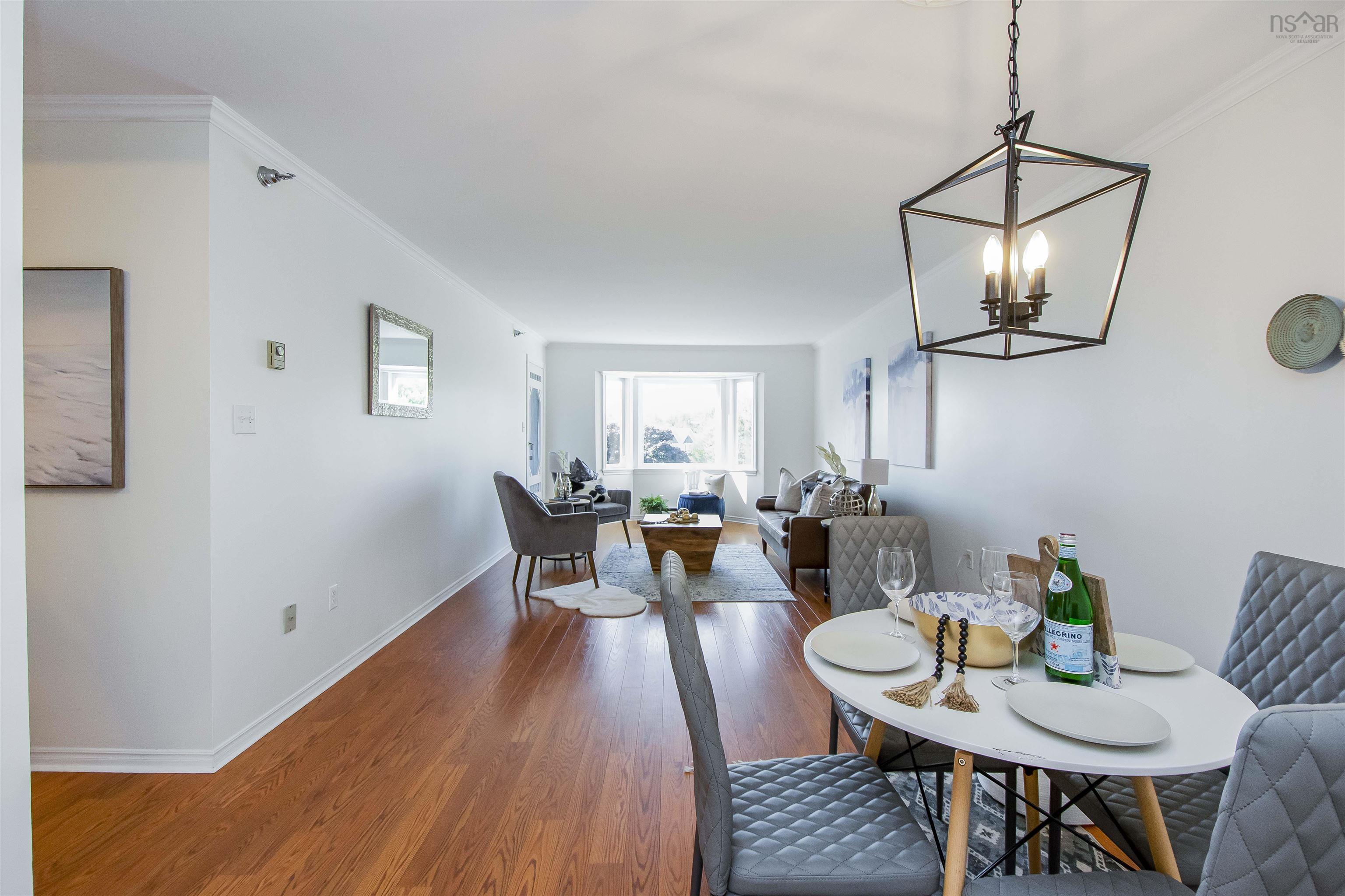 $369,900.00: 303 93 Kearney Lake Road, Clayton Park