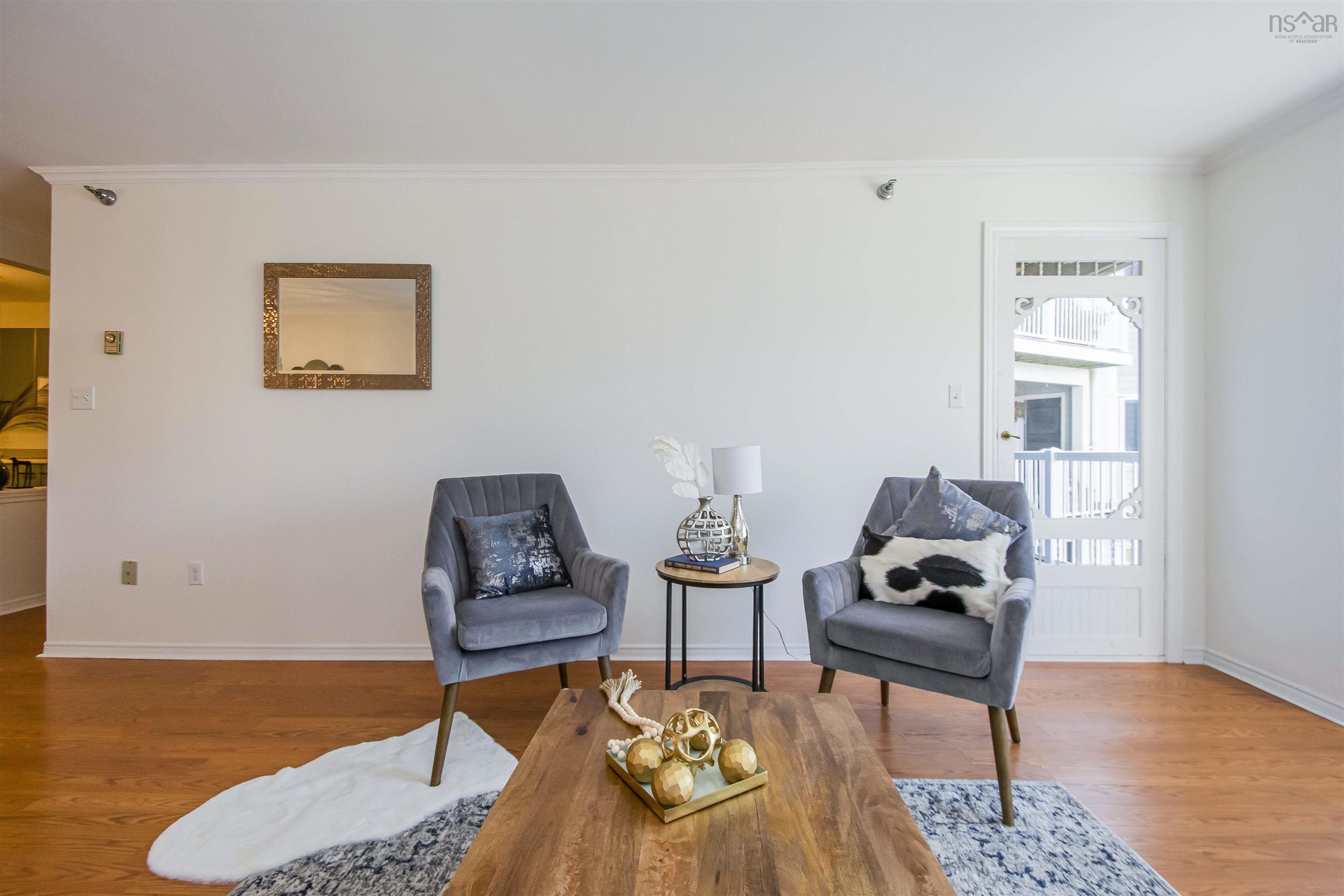 $369,900.00: 303 93 Kearney Lake Road, Clayton Park