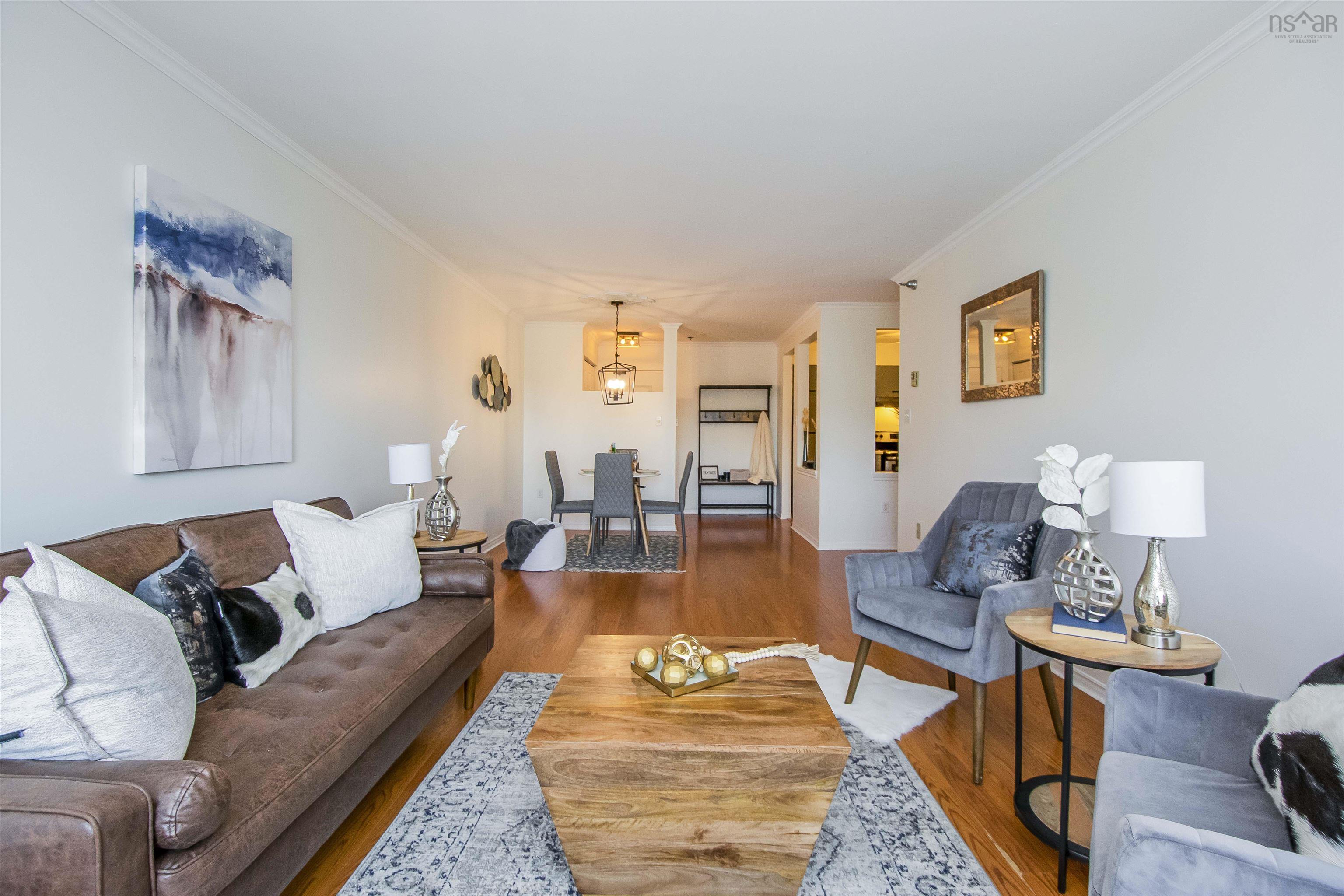 $369,900.00: 303 93 Kearney Lake Road, Clayton Park