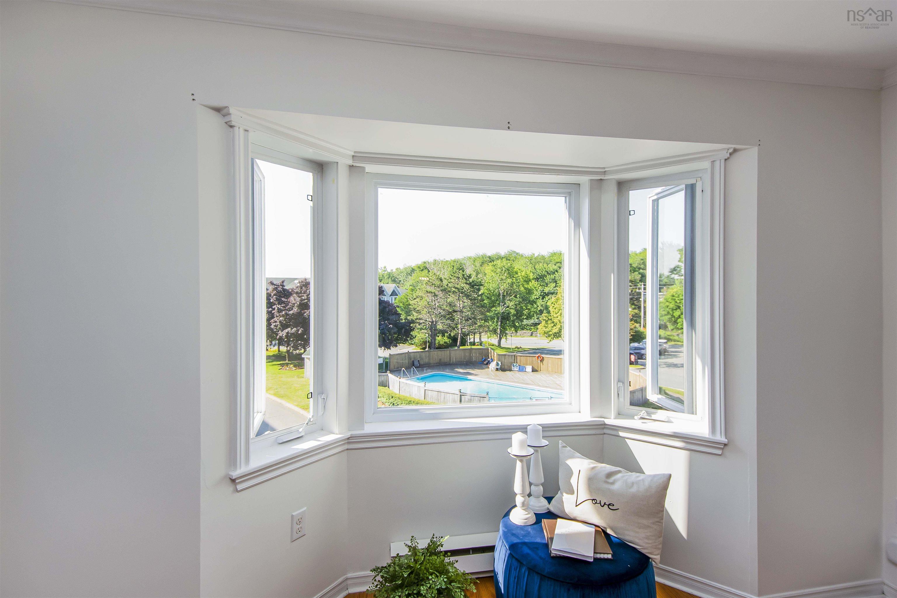 $369,900.00: 303 93 Kearney Lake Road, Clayton Park