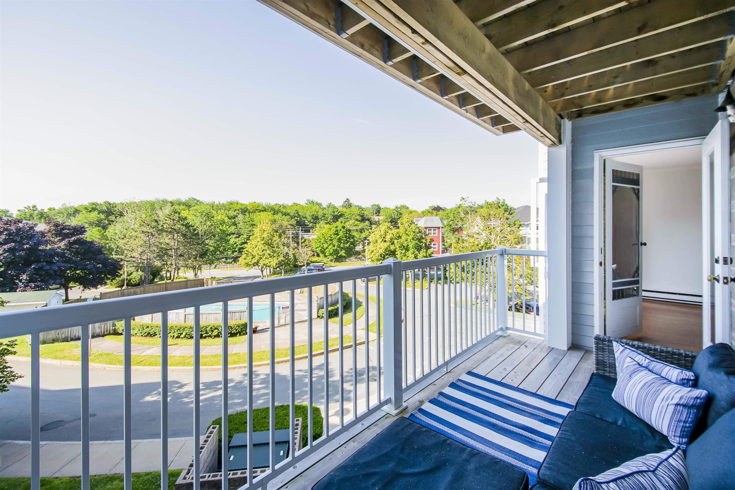 $369,900.00: 303 93 Kearney Lake Road, Clayton Park