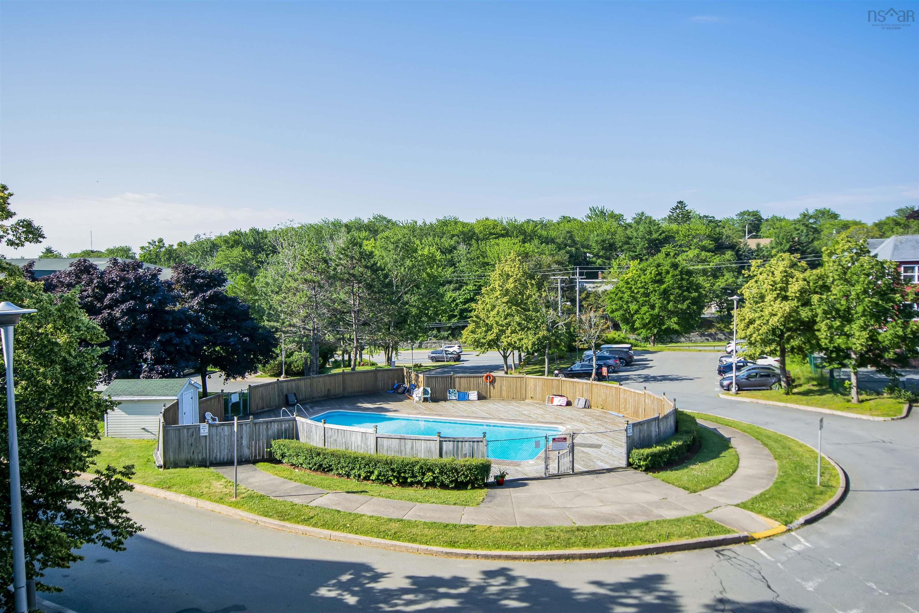 $369,900.00: 303 93 Kearney Lake Road, Clayton Park