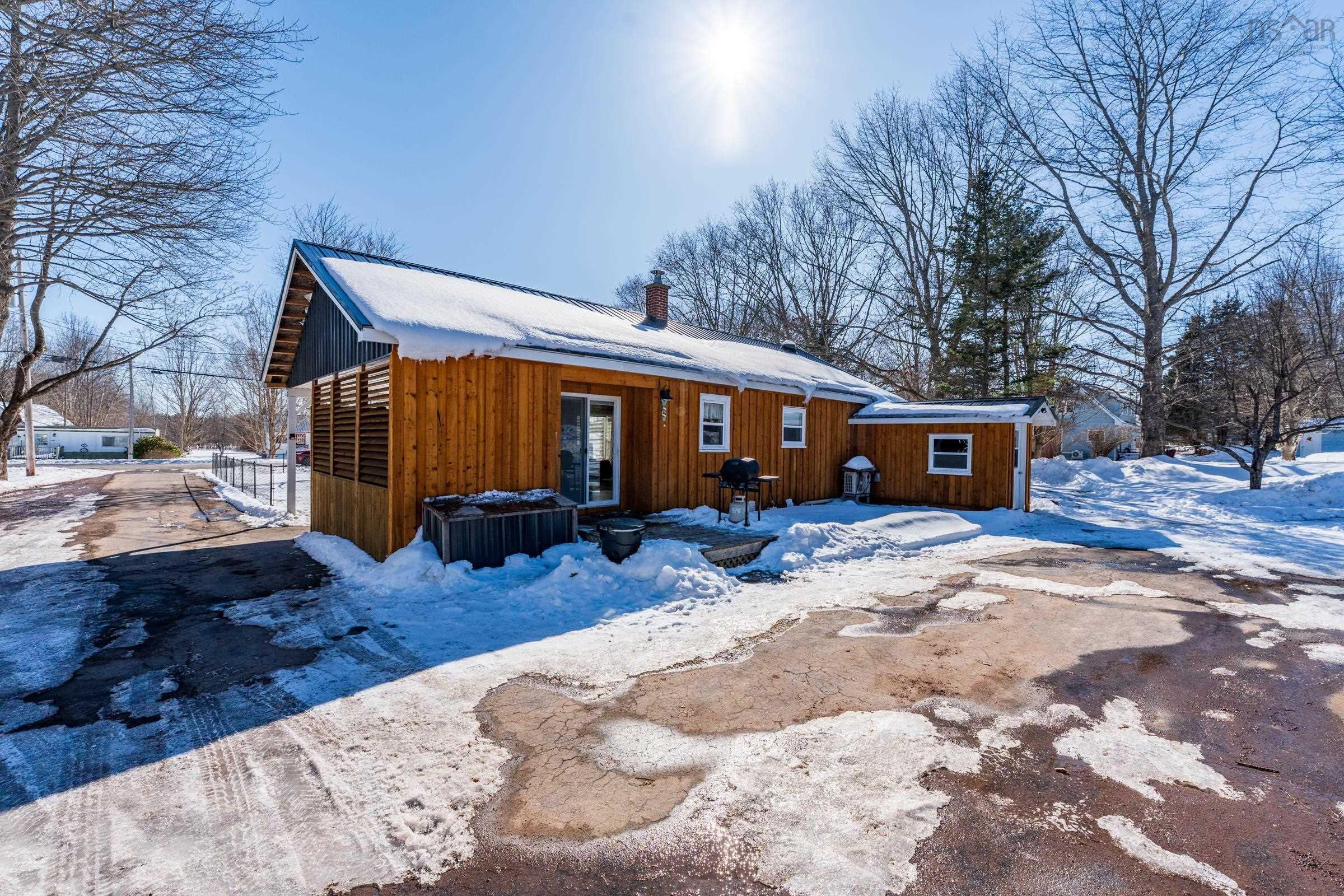 $549,900.00: 31 Pleasant Street, Melvern Square