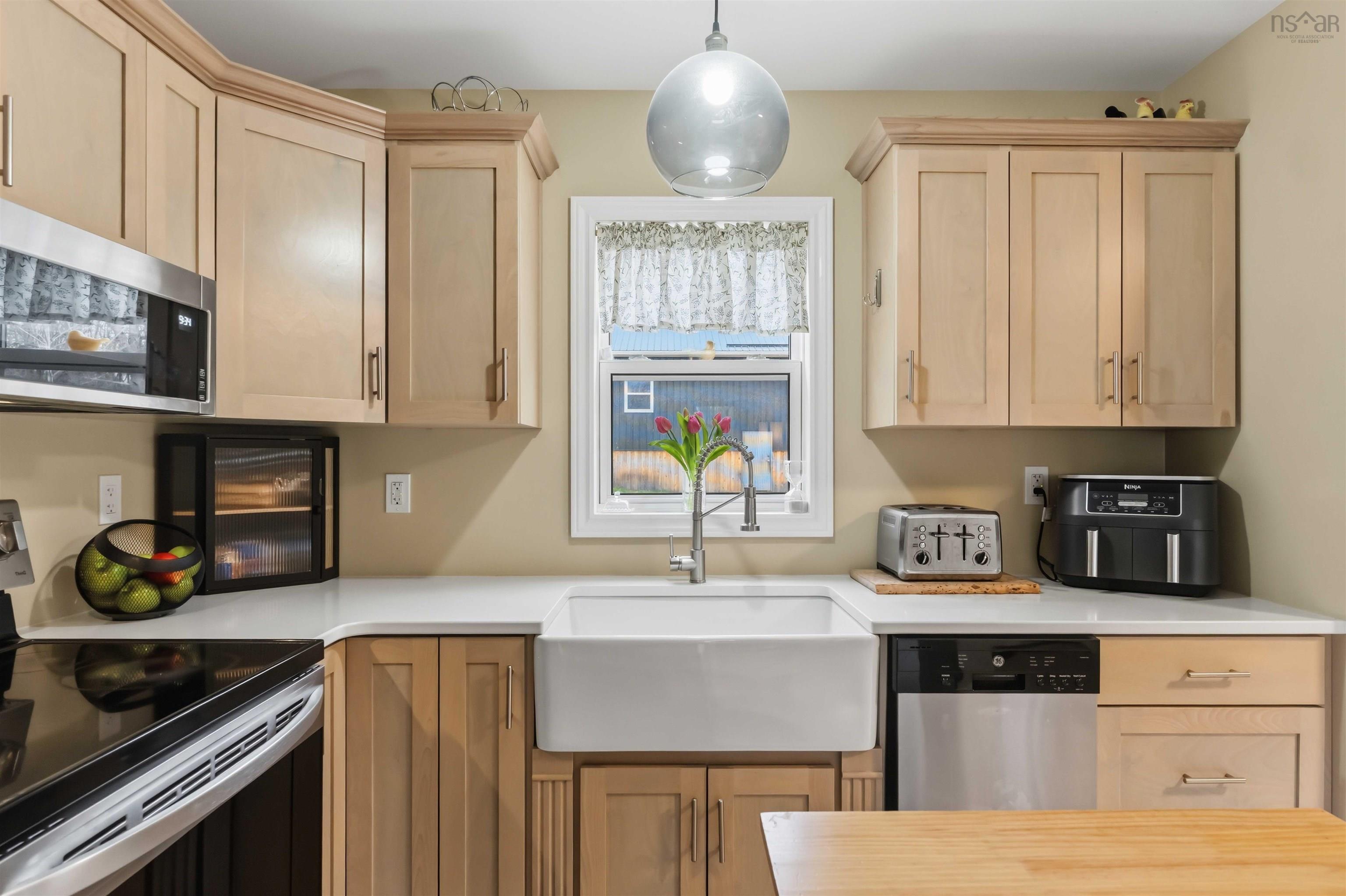 $549,900.00: 31 Pleasant Street, Melvern Square