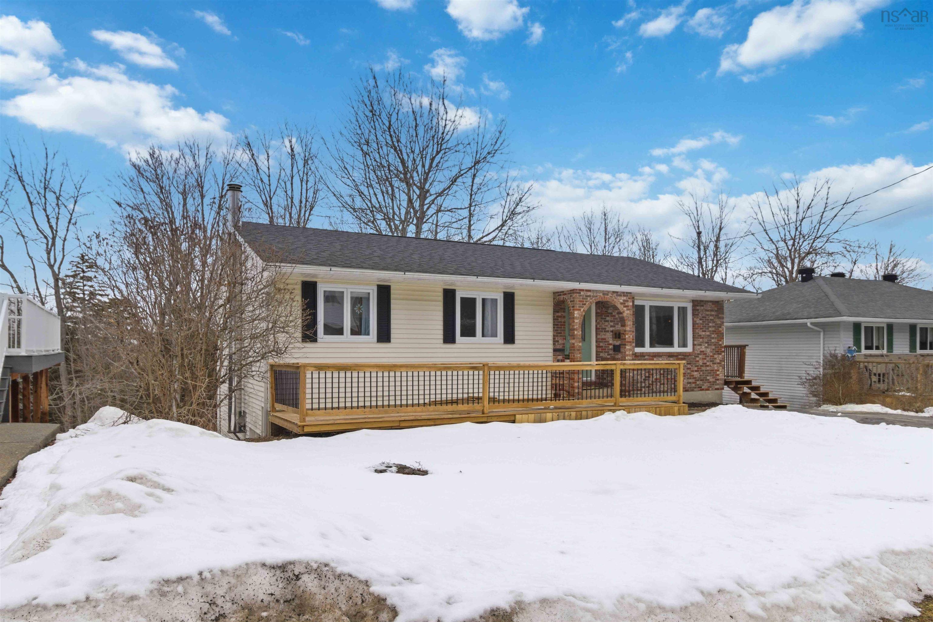 $565,000.00: 165 Cavalier Drive, Sackville