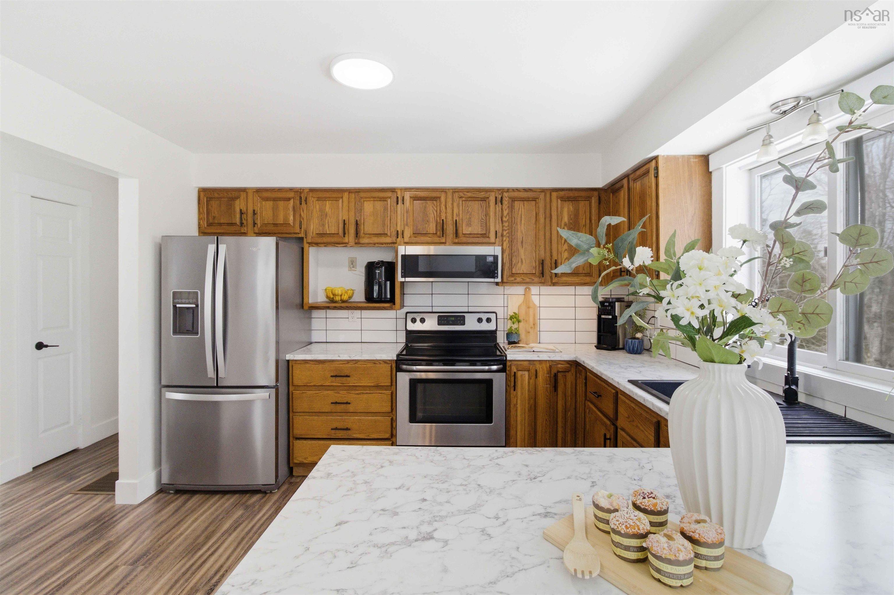 $565,000.00: 165 Cavalier Drive, Sackville