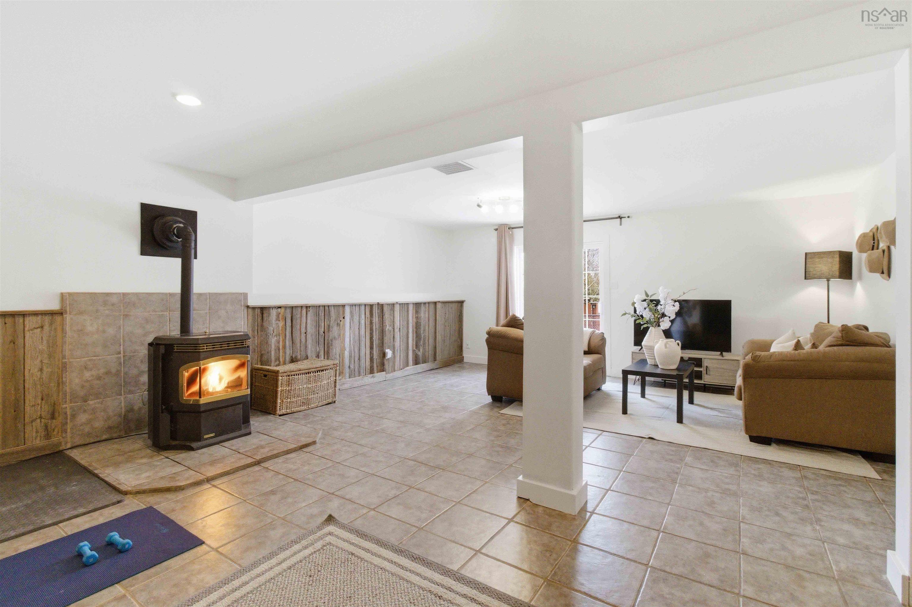 $565,000.00: 165 Cavalier Drive, Sackville