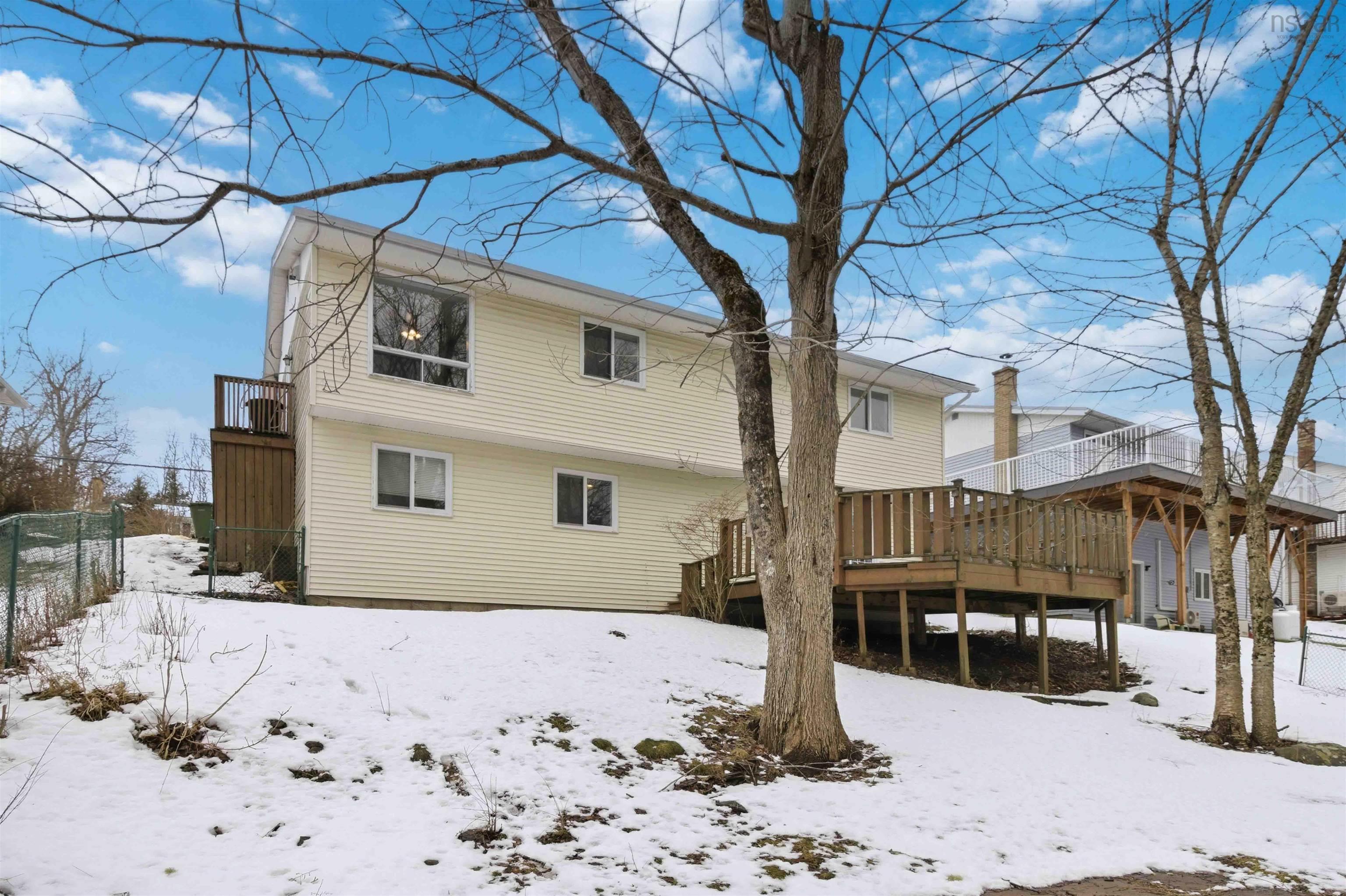 $565,000.00: 165 Cavalier Drive, Sackville